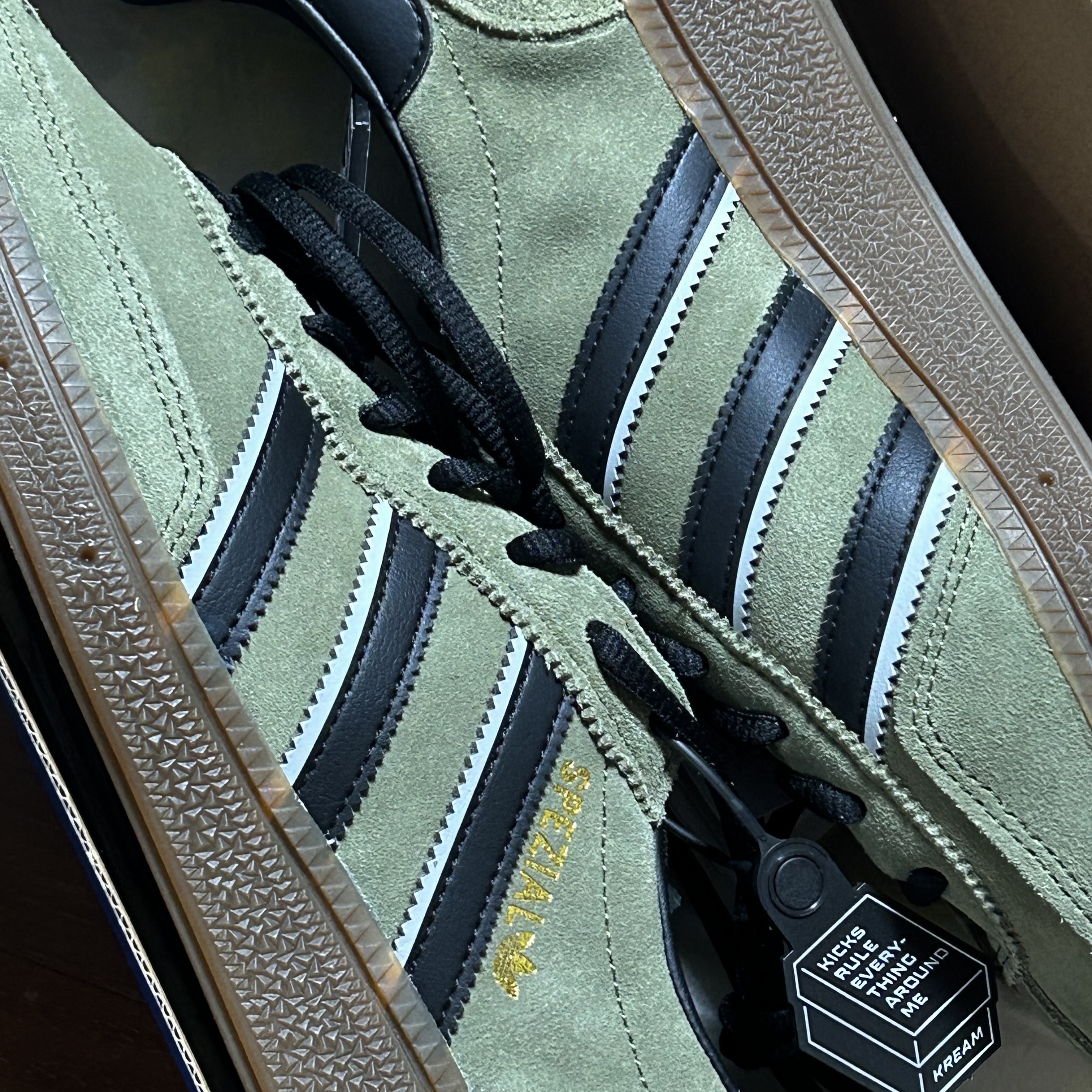 Adidas Spezial Handball Focus Olive Core Black 착용 스타일