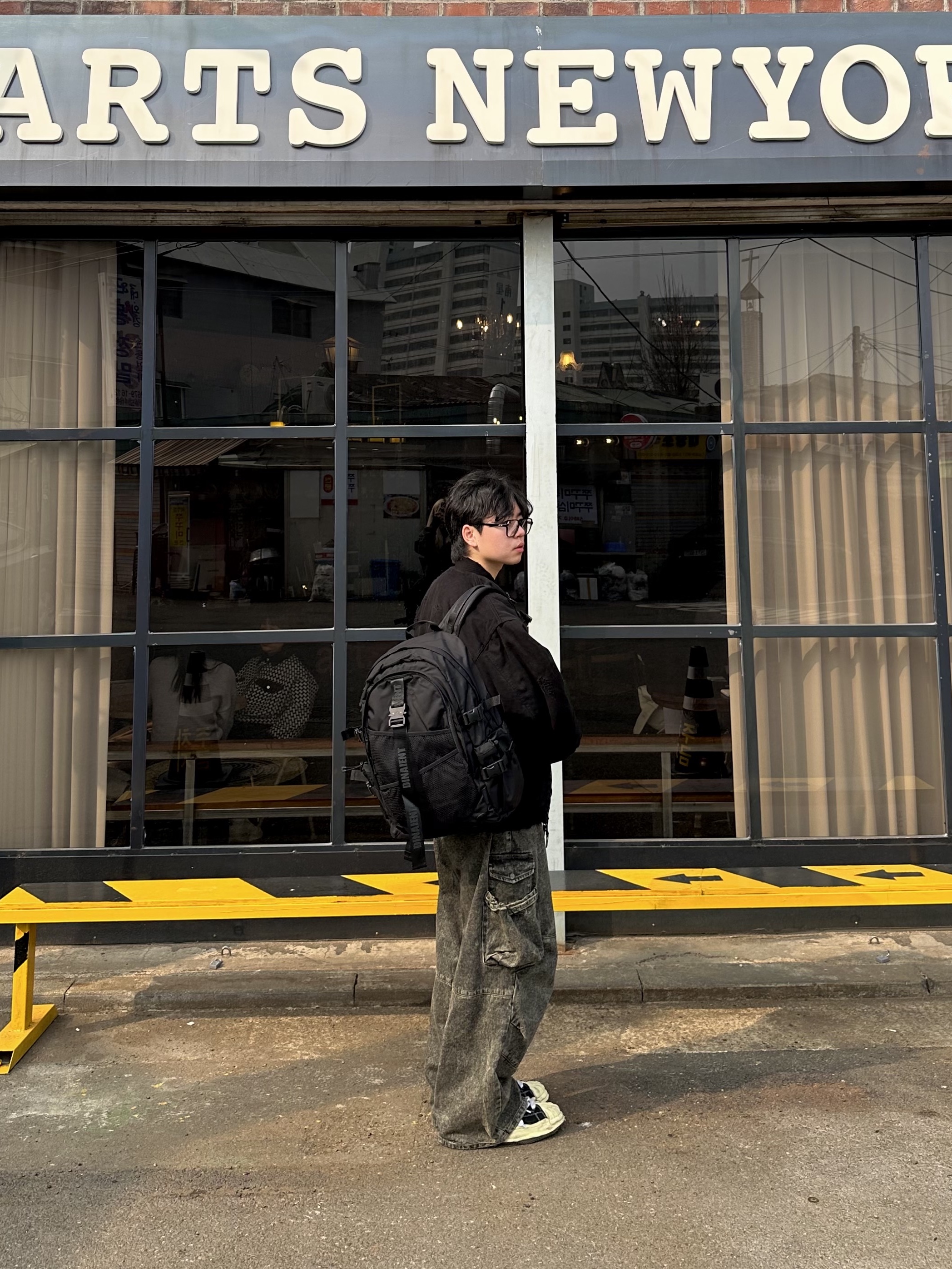 Undermycar Dtrange Dead Starange Destroyed Bomber Obsidian - 23SS, Maison Mihara Yasuhiro Peterson VL OG Sole Canvas Low-top Sneakers Black 착용 스타일 - 3