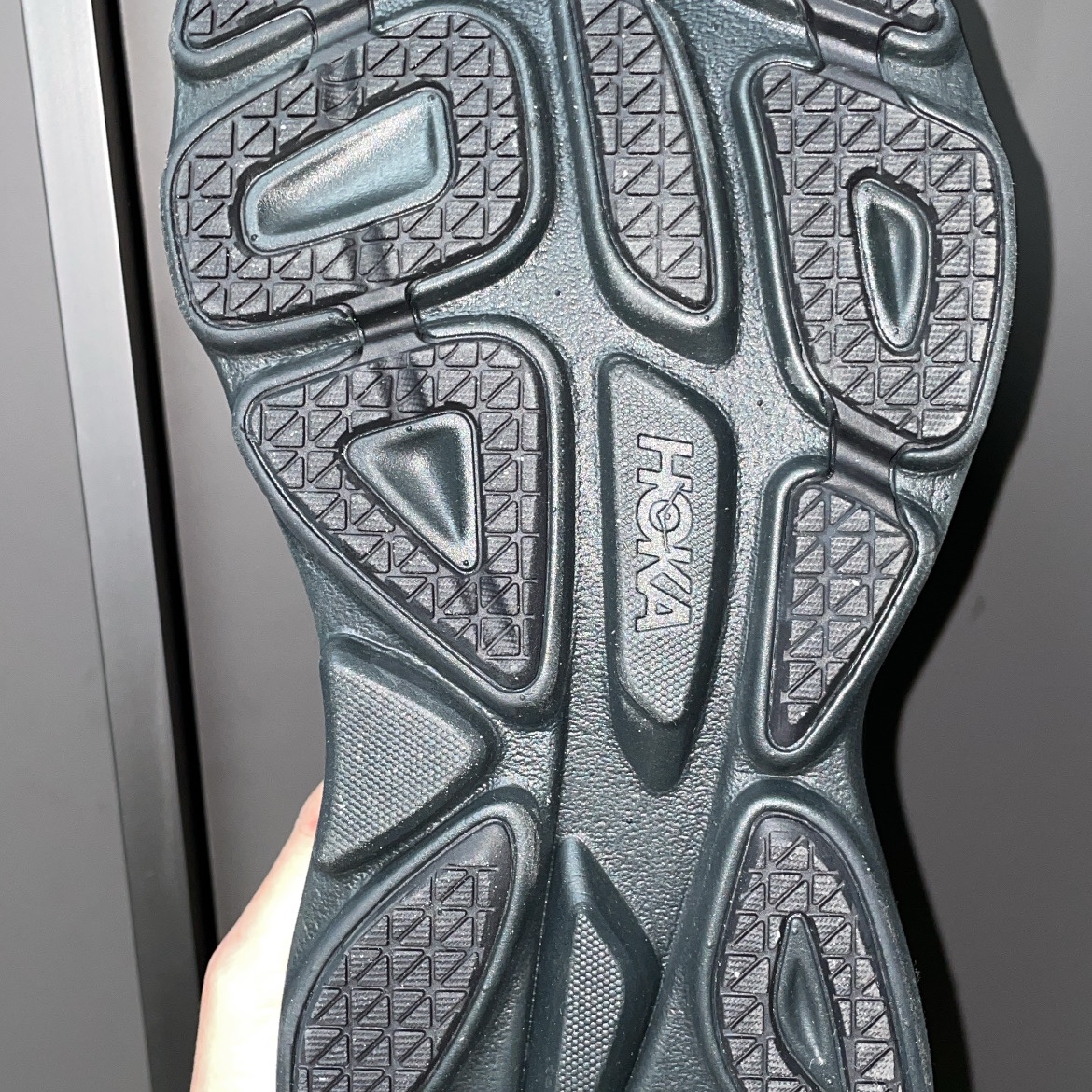 Hoka Bondi 8 Black - Wide 착용 스타일 - 4