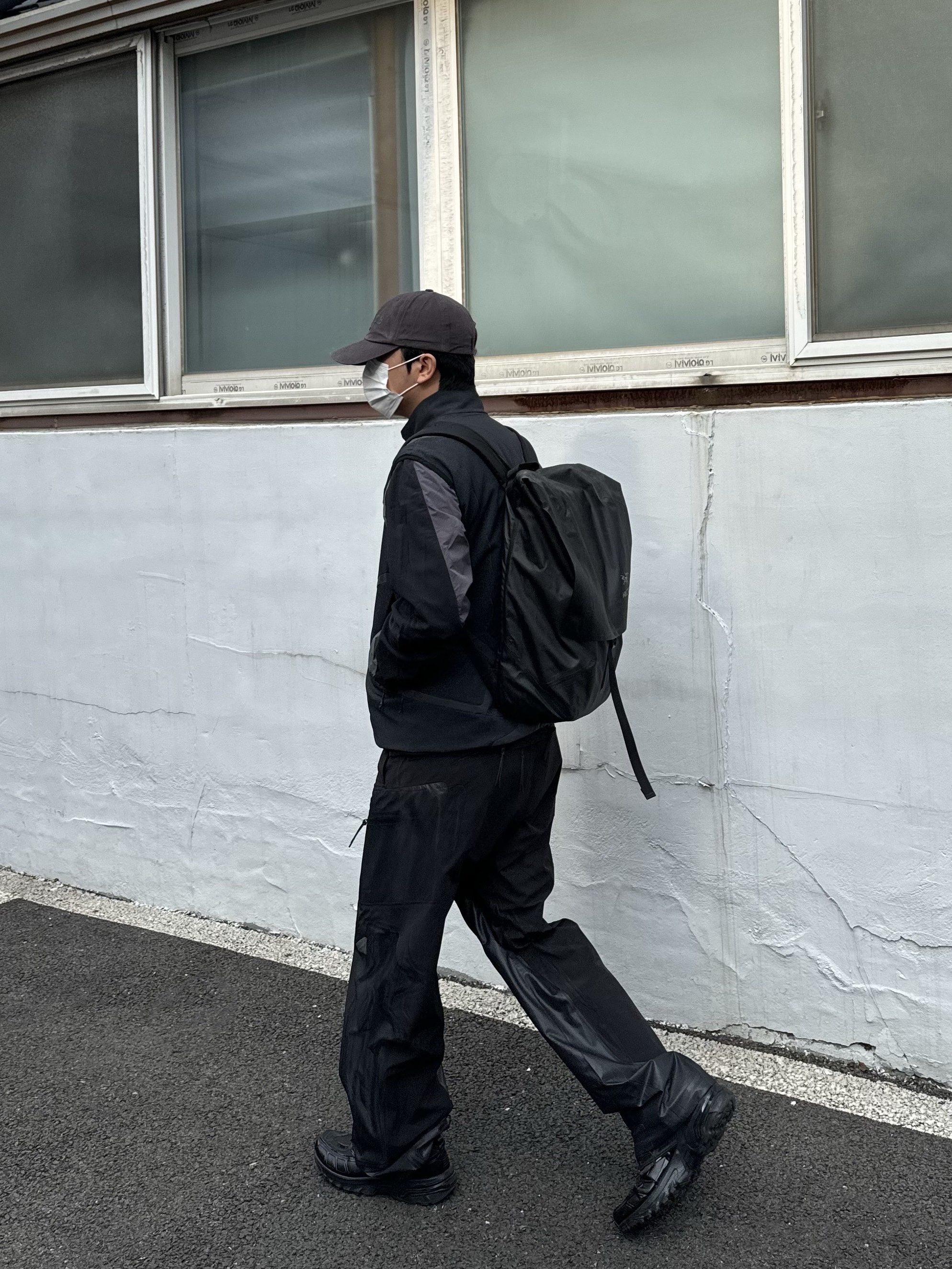 Salomon x MM6 Maison Margiela ACS Pro ADV Black Quiet Shade, Undermycar Gashutein 6 Prohibition Club Washed Ball Cap Jasper - 24SS 착용 스타일 - 1