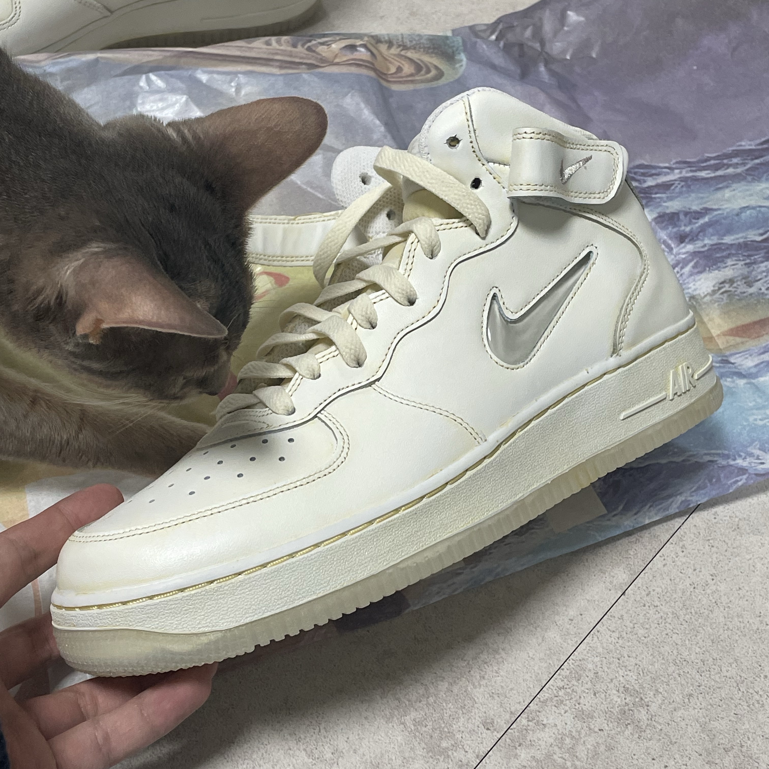 Nike Air Force 1 Mid '07 Color of the Month Summit White 착용 스타일 - 3
