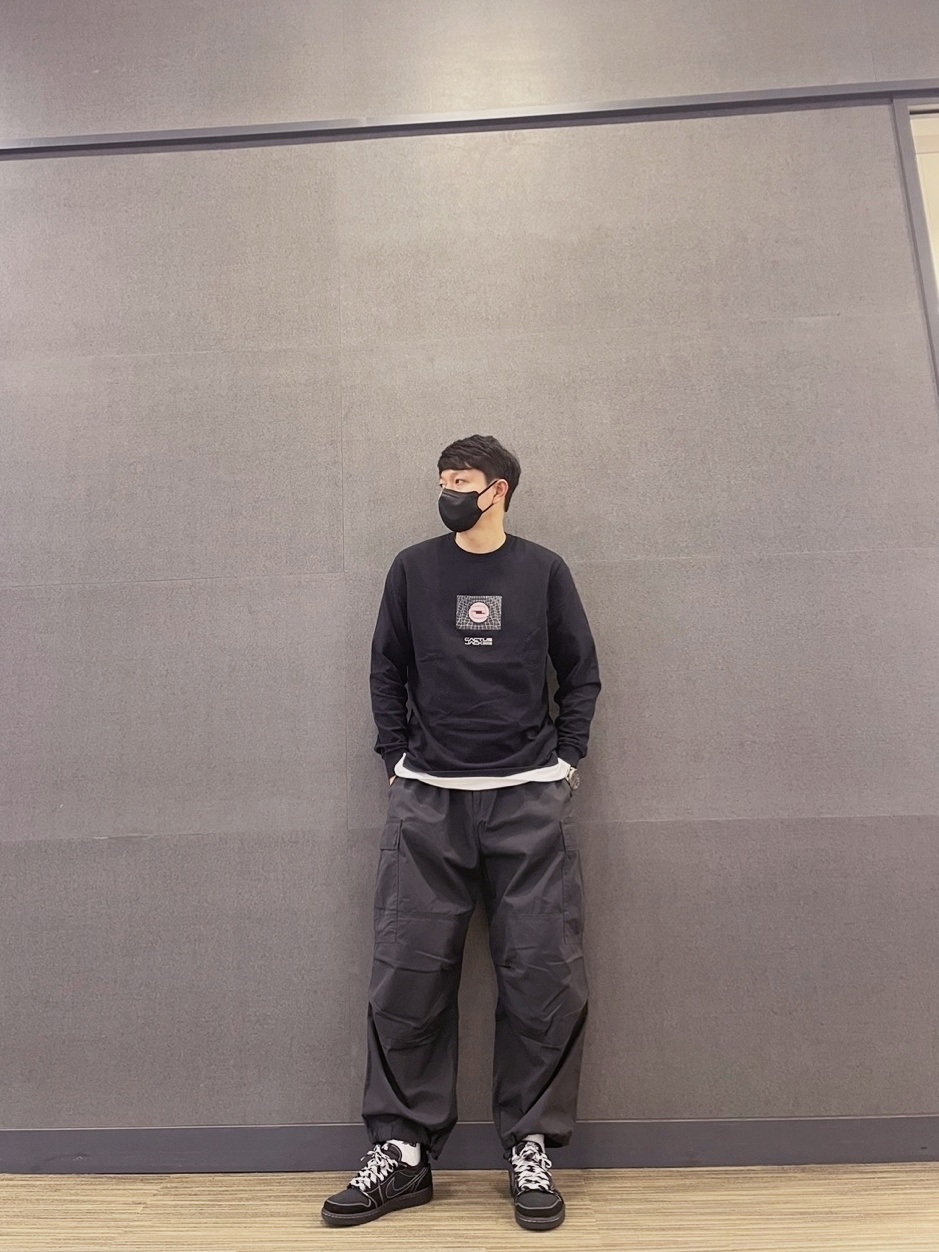 Undermycar Oak Double Chest Flap Shell Parka Vetiver - 22FW, Nike x Travis Scott NRG BH Long Sleeve T-Shirt Black - Asia 착용 스타일 - 2