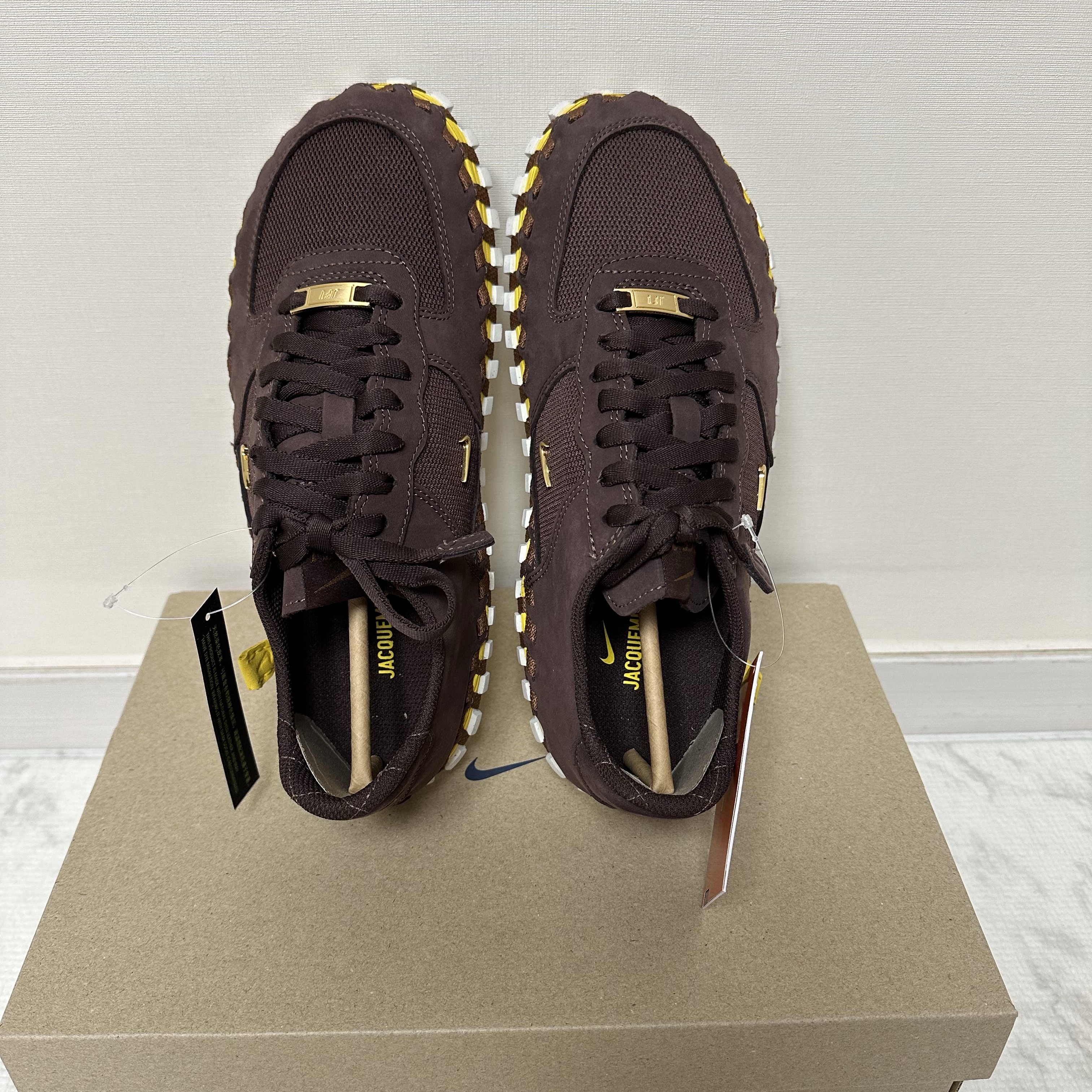 Nike x Jacquemus J Force 1 Low LX SP Earth 착용 스타일 - 7