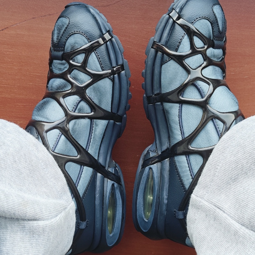 Nike Air Kukini Worn Blue Obsidian 착용 스타일