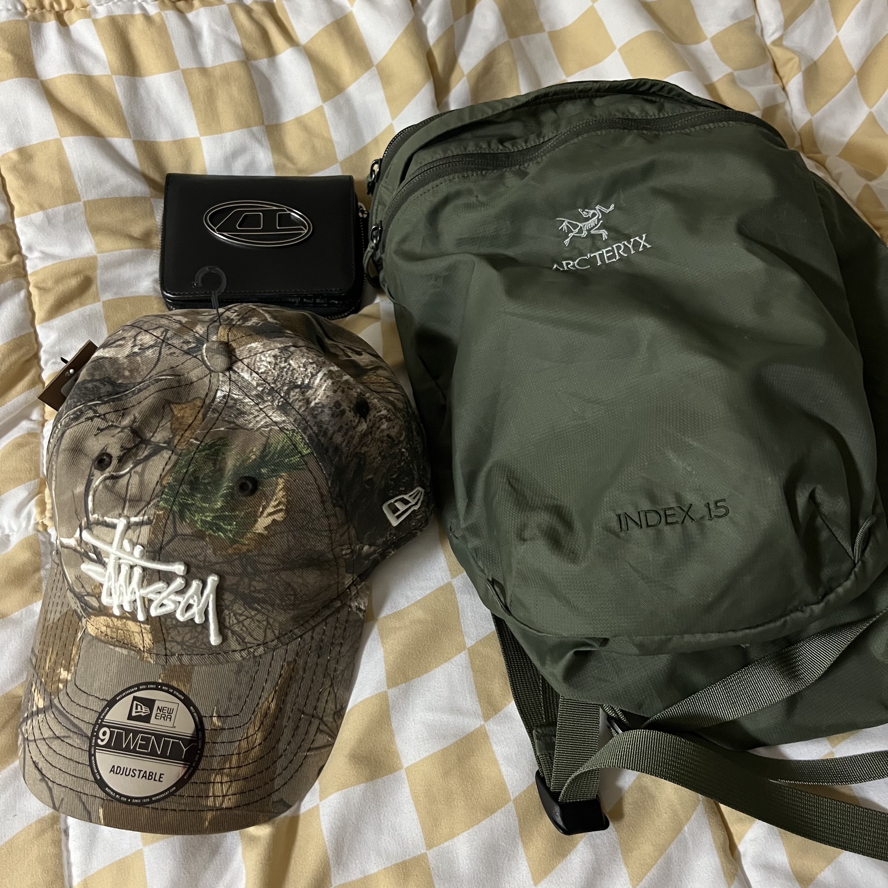 Stussy Basic New Era 9Twenty Basic Strapback Real Tree Edge, Arc'teryx Heliad 15 Backpack Forage 착용 스타일