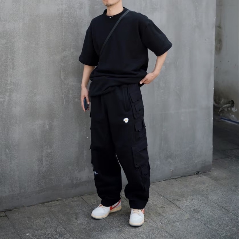 Nike Dunk Low Sail Picante Red 착용 스타일