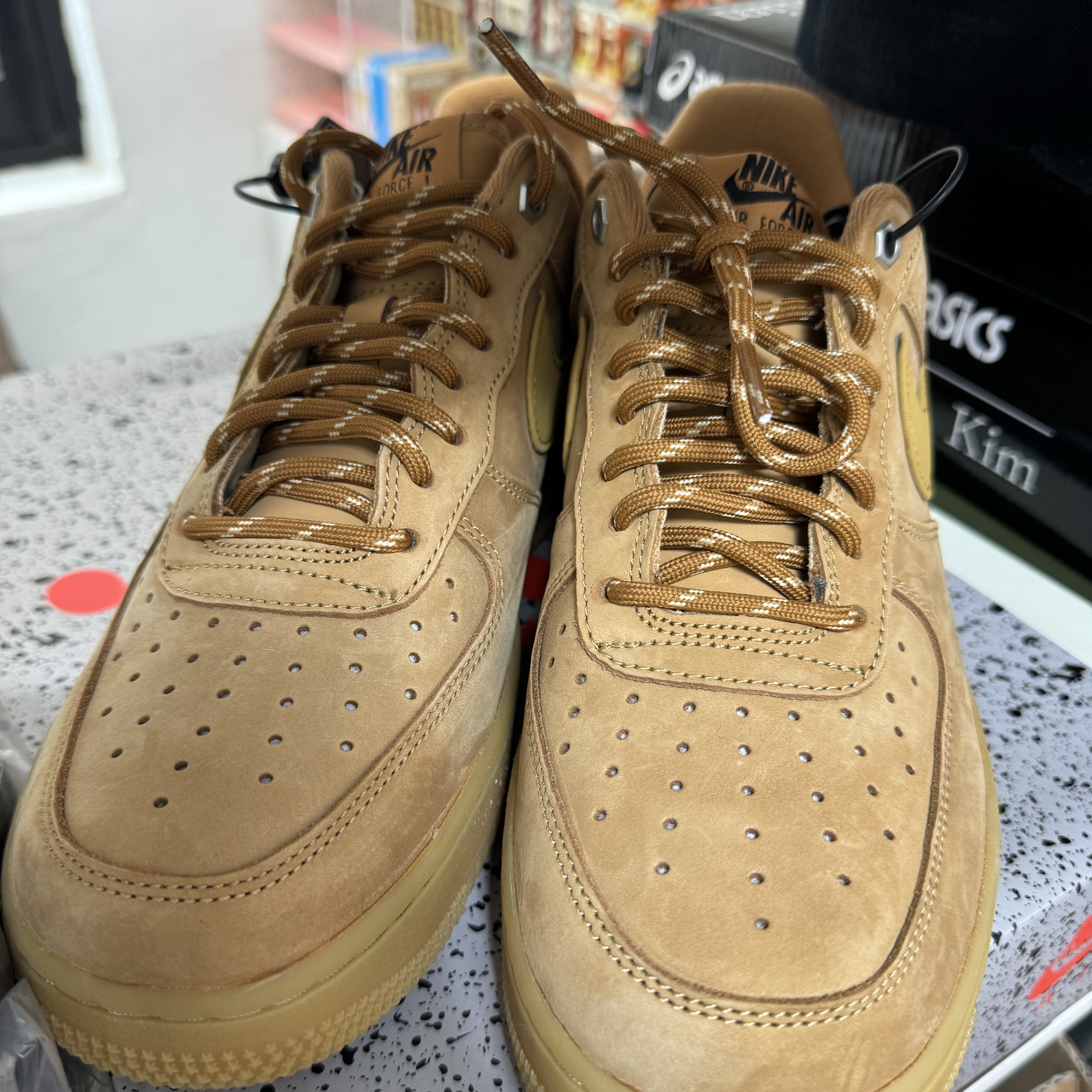 Nike Air Force 1 '07 WB Flax 착용 스타일