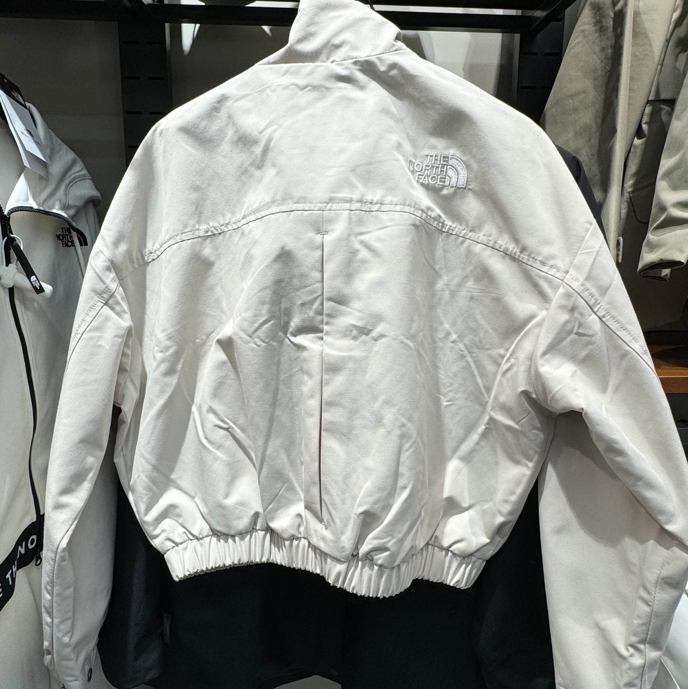 (W) The North Face White Label Neilton Jacket Cream Beige 착용 스타일 - 2