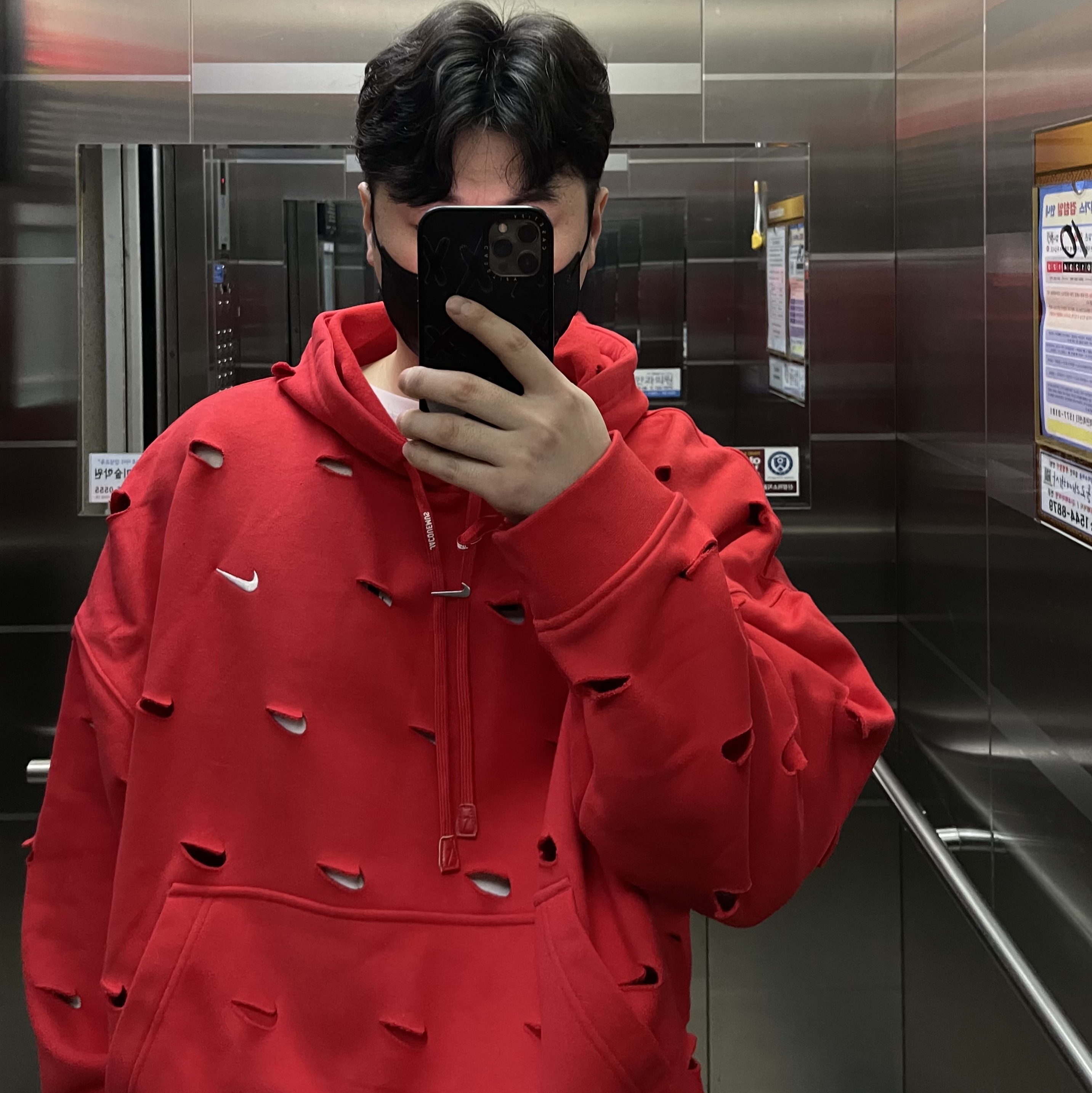 Nike x Jacquemus Swoosh Hoodie University Red - Asia 착용 스타일 - 2