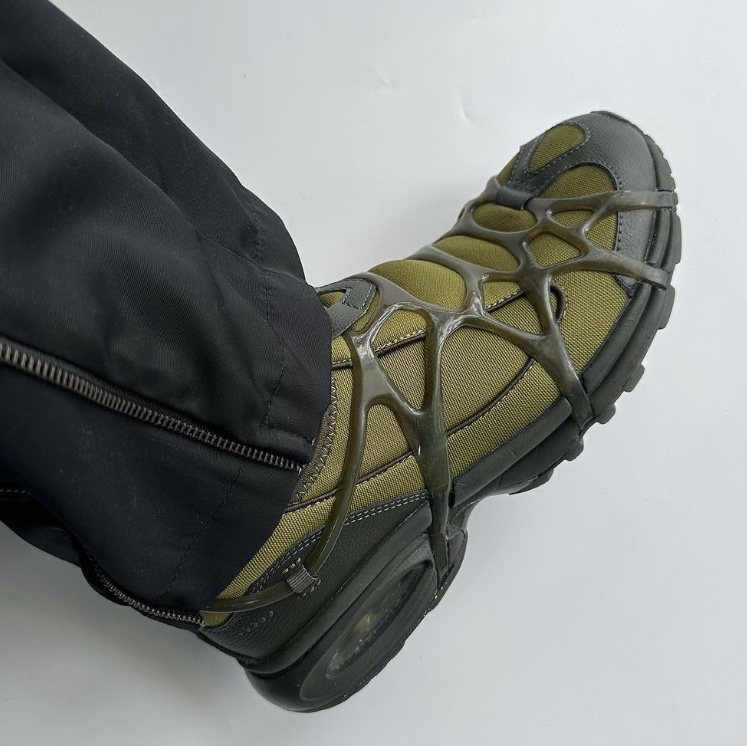 Nike Air Kukini Pilgrim Sequoia 착용 스타일