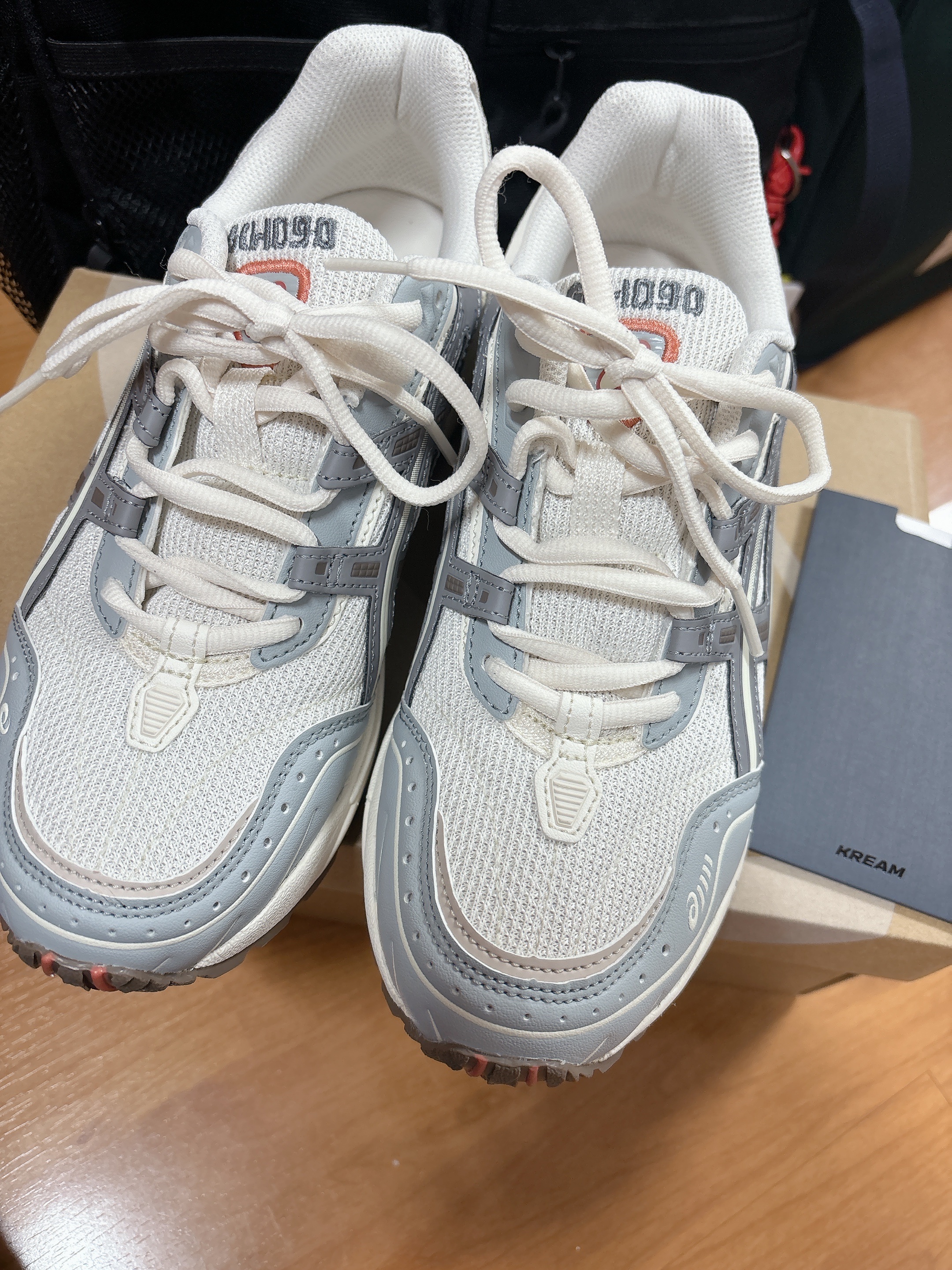 Asics Gel-1090 Blue Grey 착용 스타일