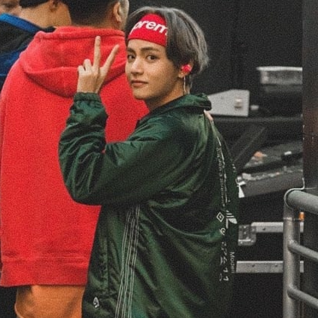 Supreme x Nike NBA Headband Red - 19SS 착용 스타일 - 2
