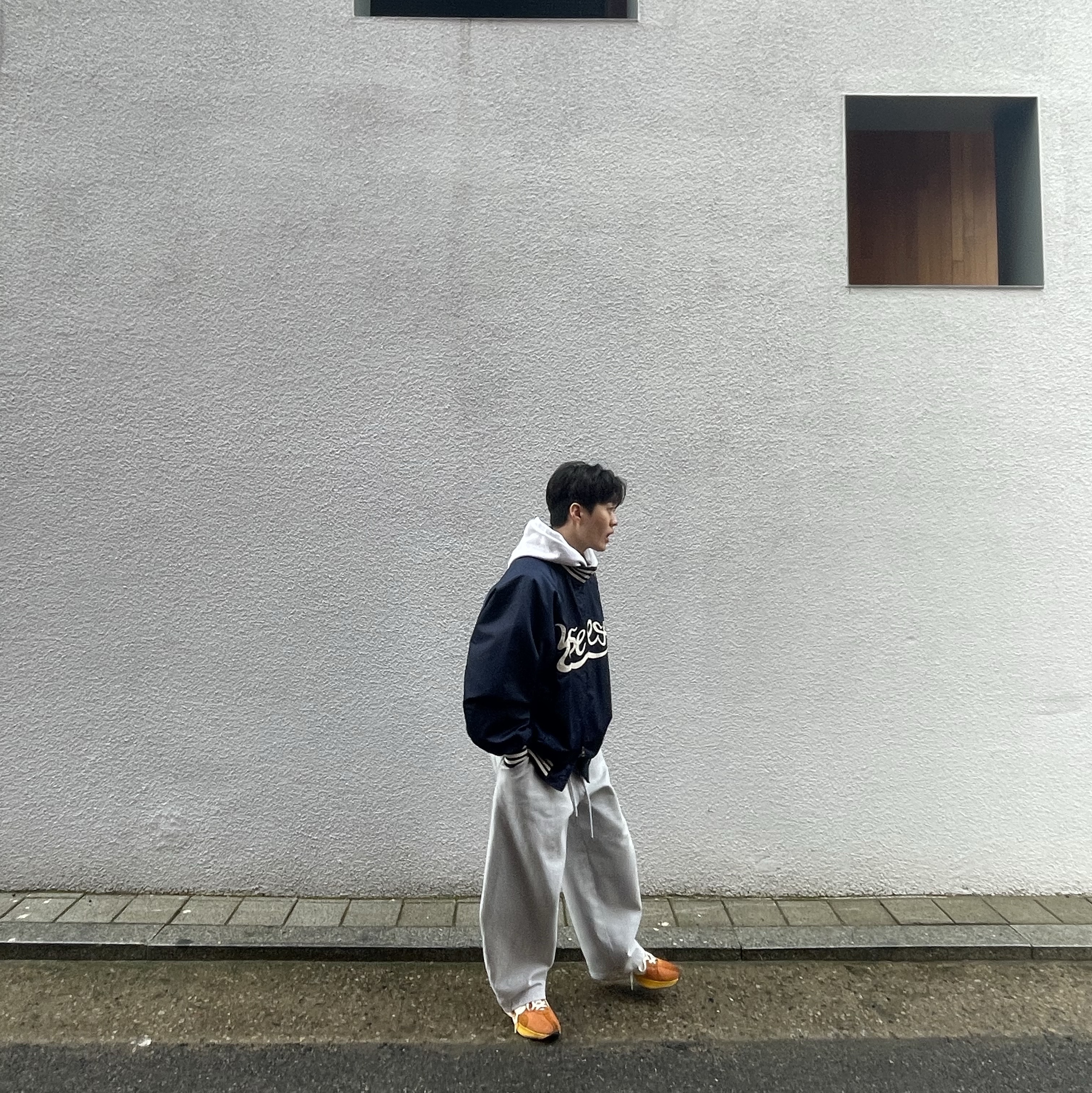 Nike Moon Racer Monarch, Zara x Ader Error Jogger Pants Grey 착용 스타일 - 2