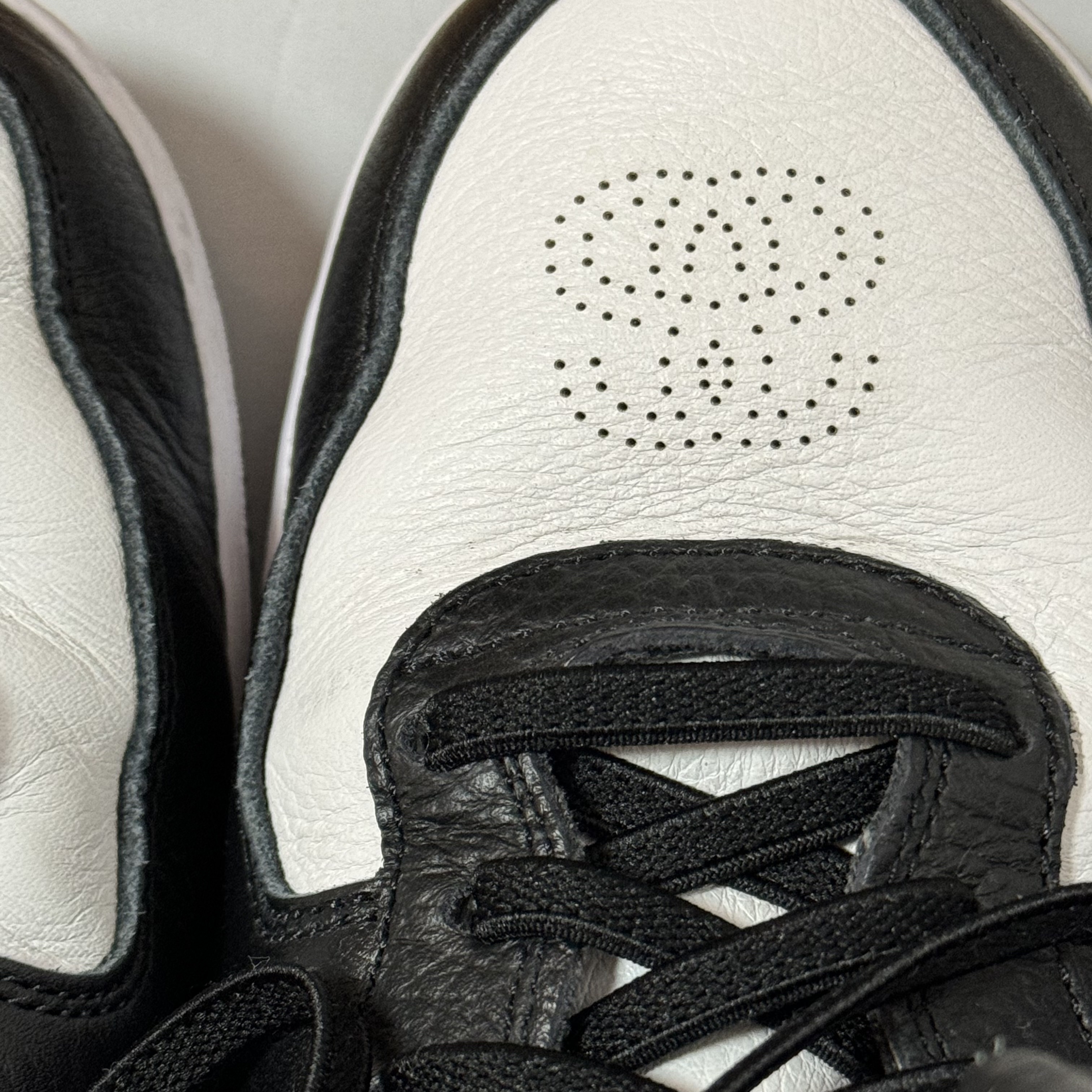 Nike x Stussy Air Force 1 '07 Mid SP Black and Light Bone 착용 스타일 - 4