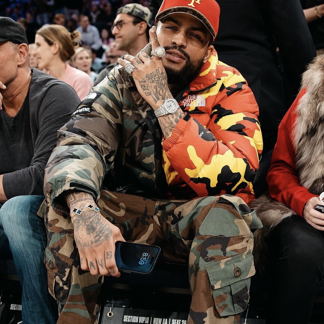 Supreme x The North Face Split Nuptse Jacket Camo - 24SS 착용 스타일