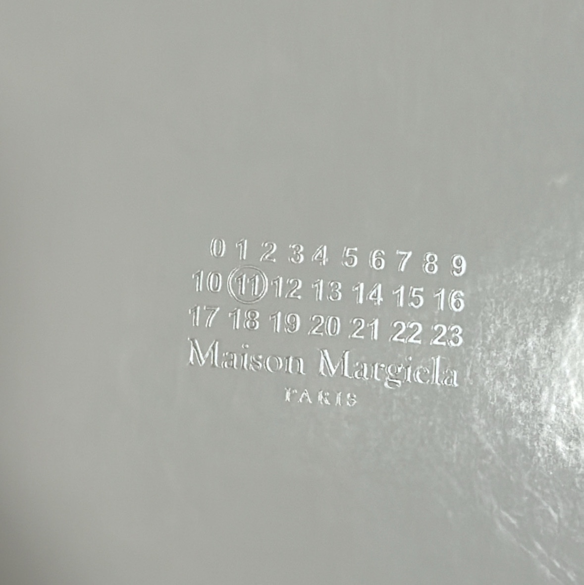 Maison Margiela Bovine Leather Large Pouch Black 착용 스타일