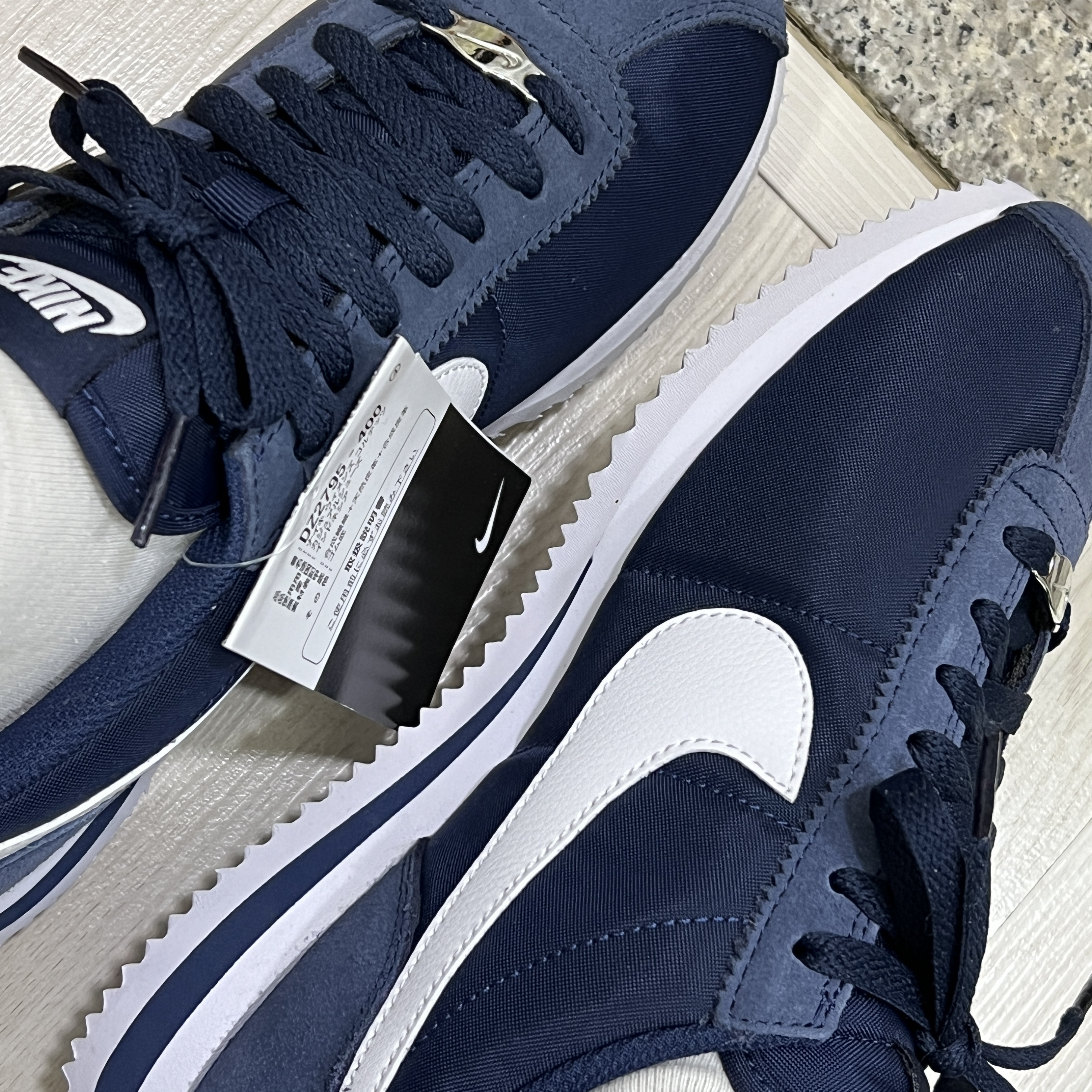 (W) Nike Cortez Midnight Navy 착용 스타일