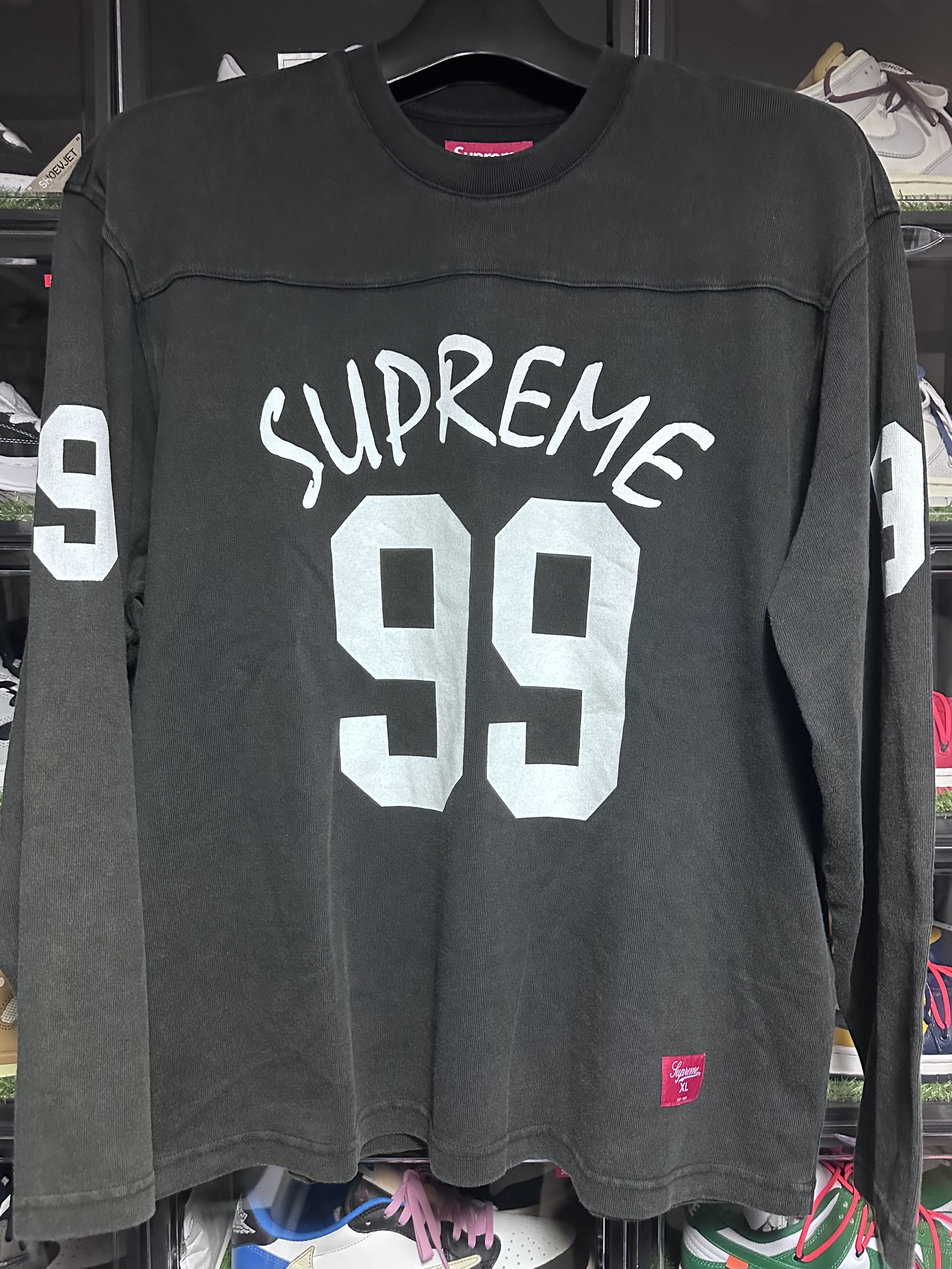 Supreme 99 LS Football Top Black - 24SS 착용 스타일