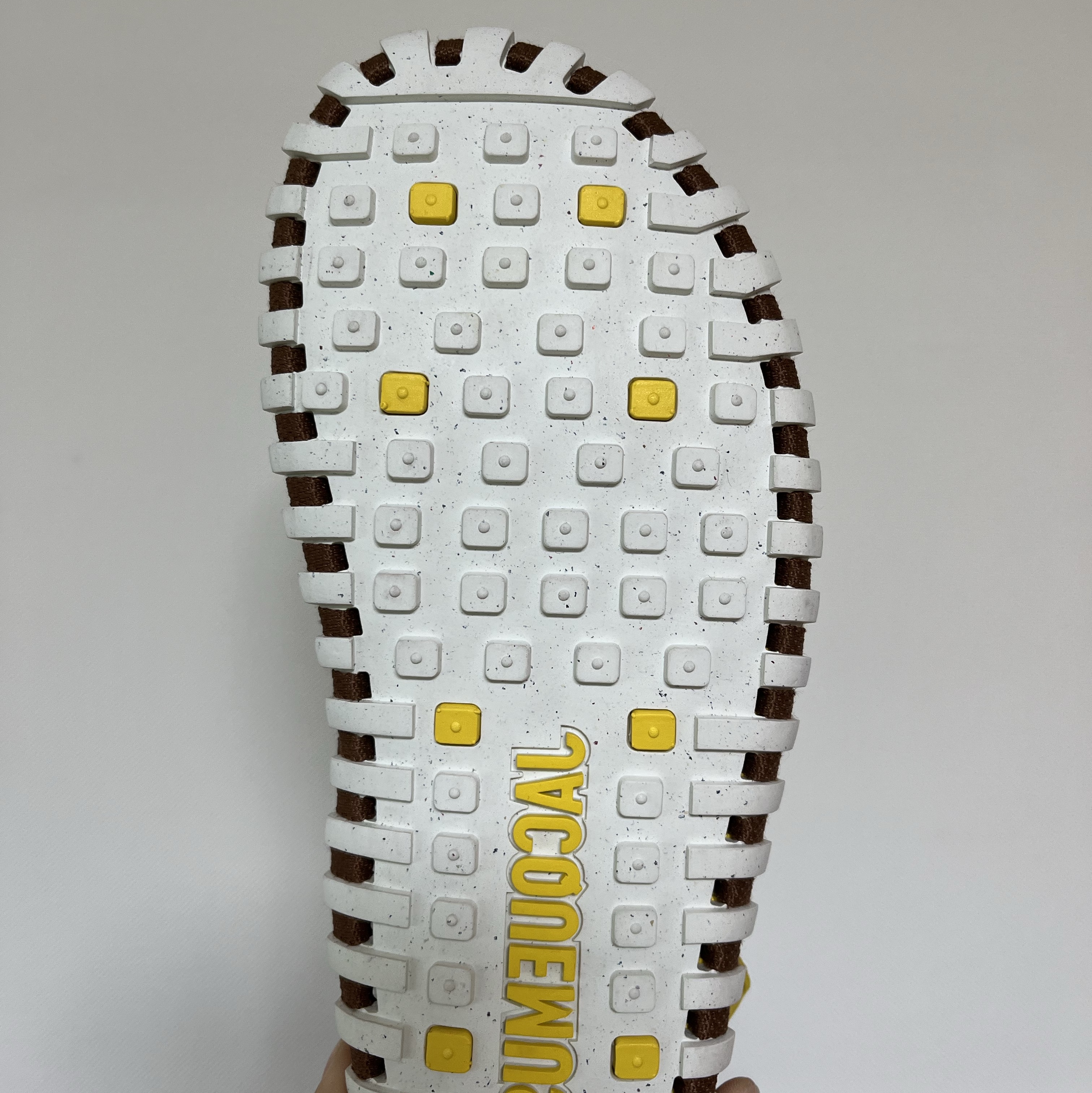 Nike x Jacquemus J Force 1 Low LX SP Earth 착용 스타일 - 5