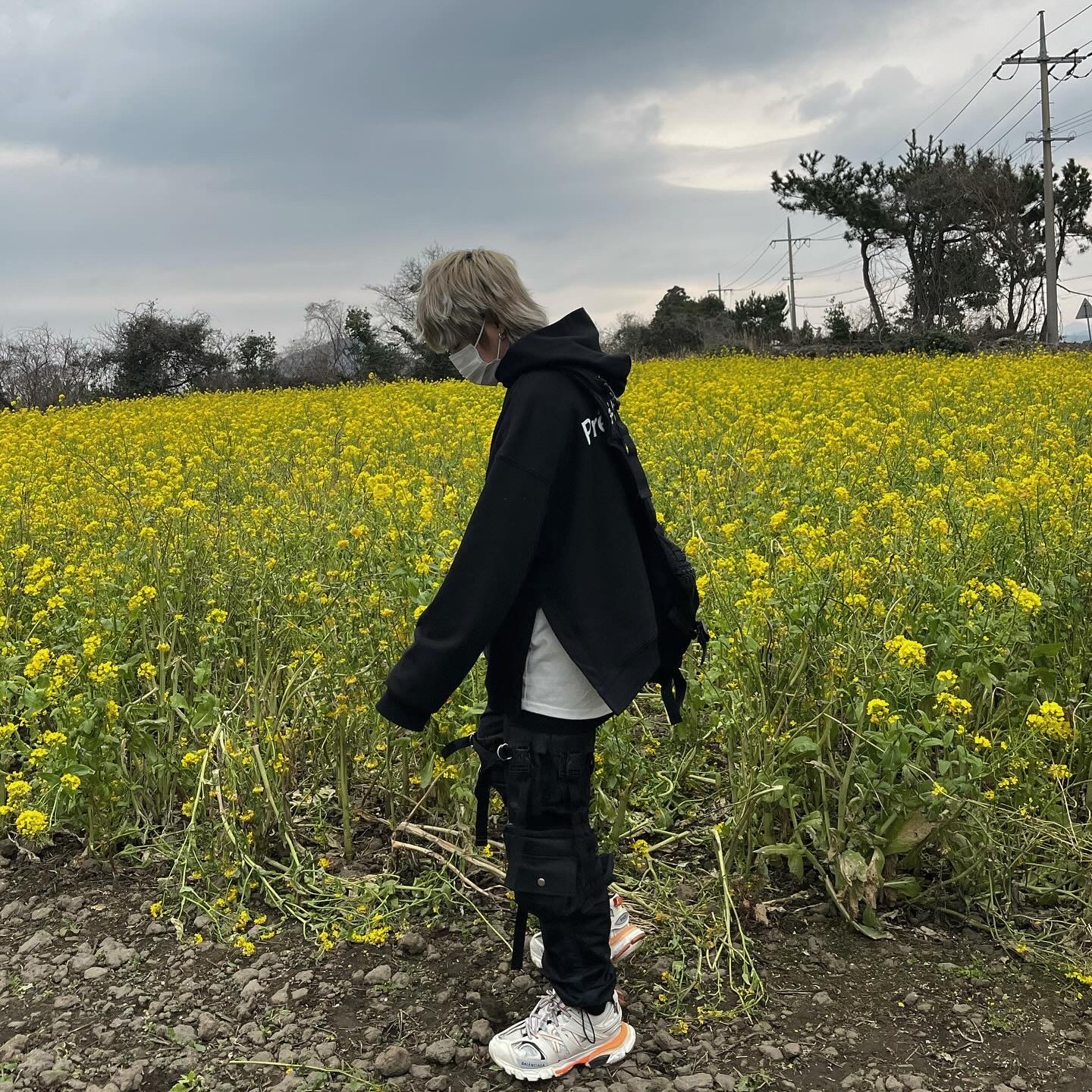 Balenciaga Track Sneakers White Orange 2019 착용 스타일 - 2