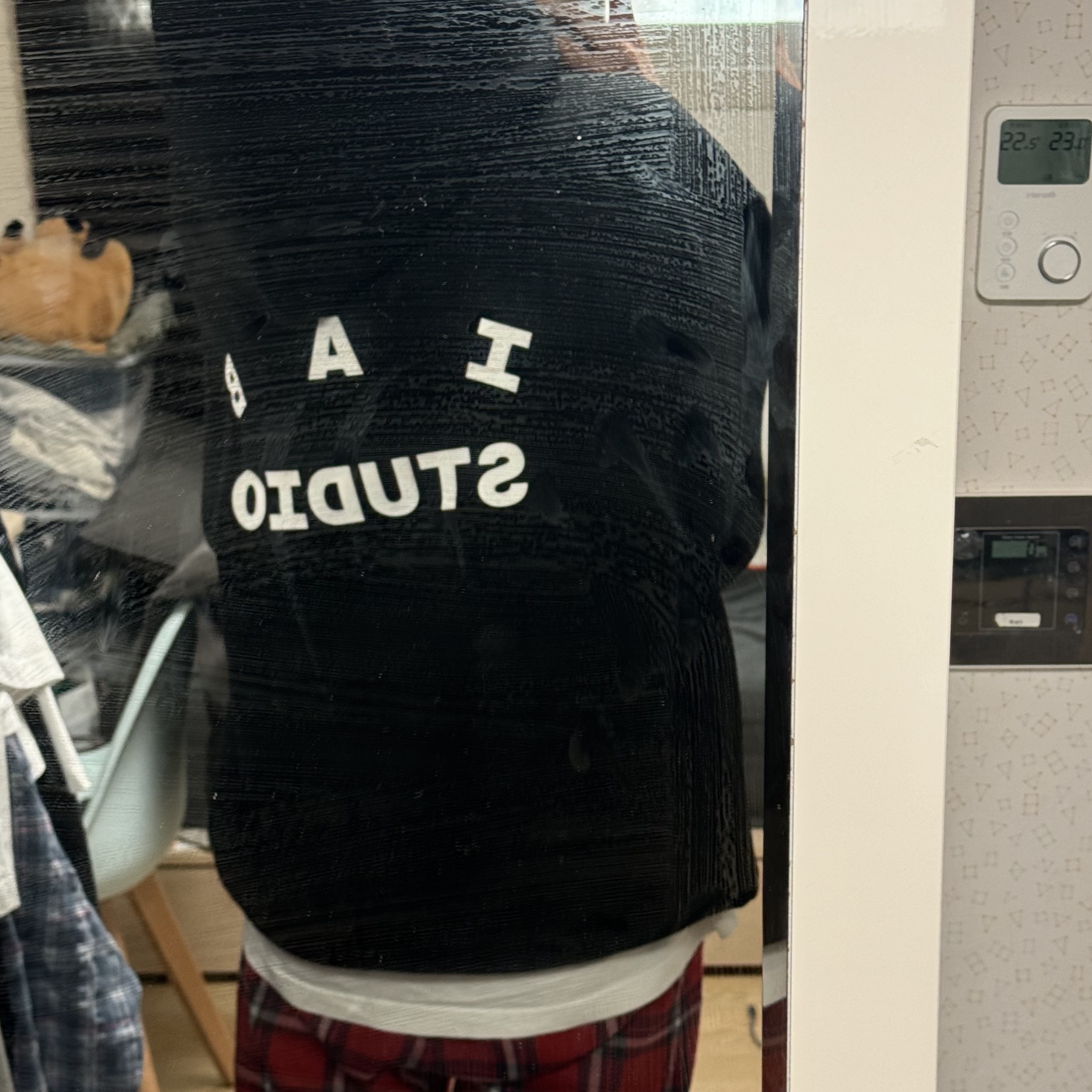 IAB Studio Hoodie Black 착용 스타일 - 3
