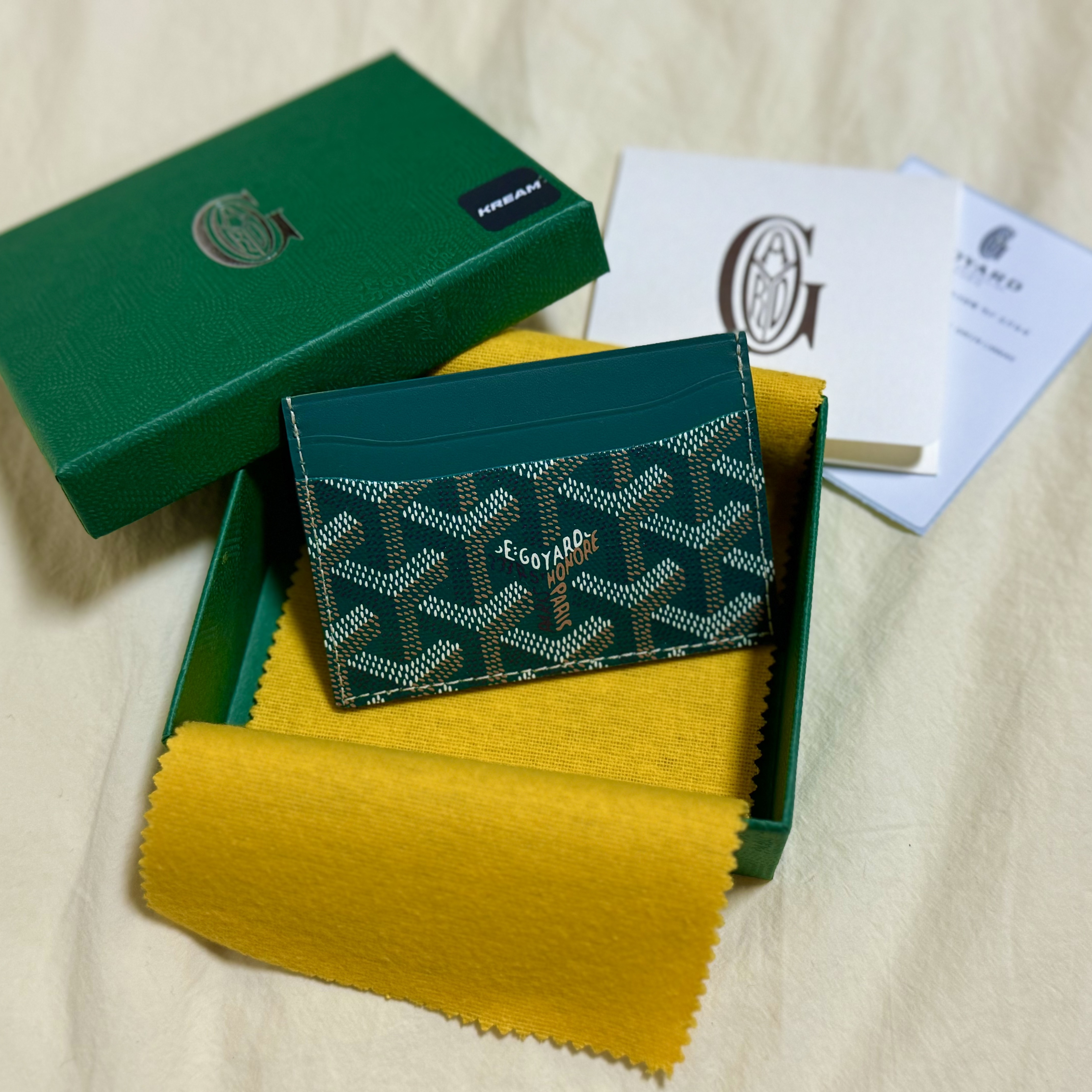 Goyard Saint Sulpice Card Holder Green 착용 스타일