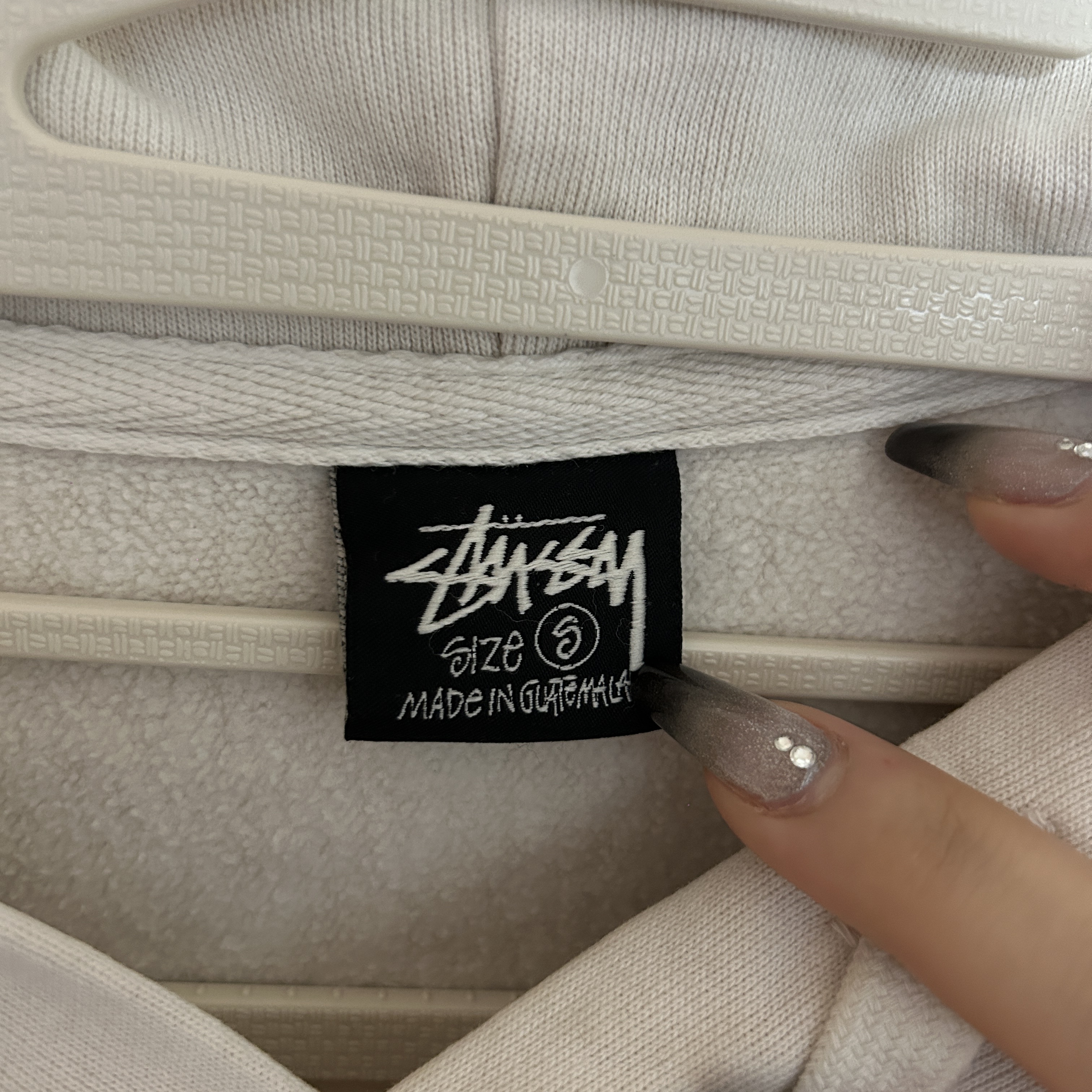Stussy Basic Stussy Pigment Dyed Hoodie Natural, Stussy Basic Stussy Pigment Dyed LS T-Shirt Natural 2023 착용 스타일 - 2