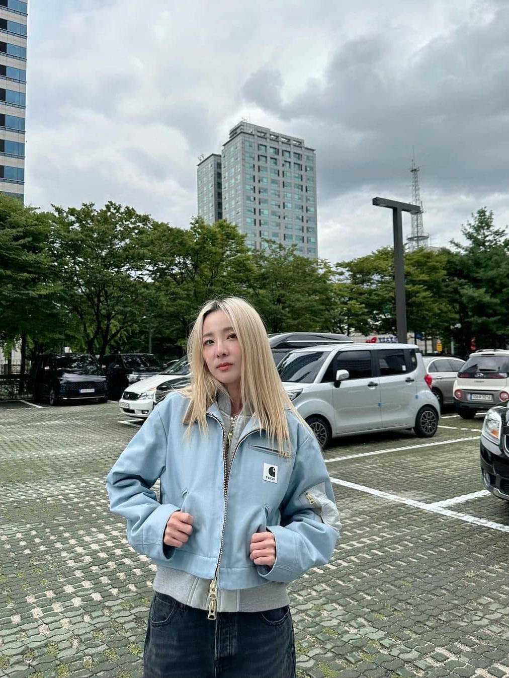 Carhatt WIP x Wacko Maria OG Active Jacket Brown, (W) Sacai x Carhartt WIP Canvas MA-1 Jacket Detroit Light Blue 착용 스타일 - 3