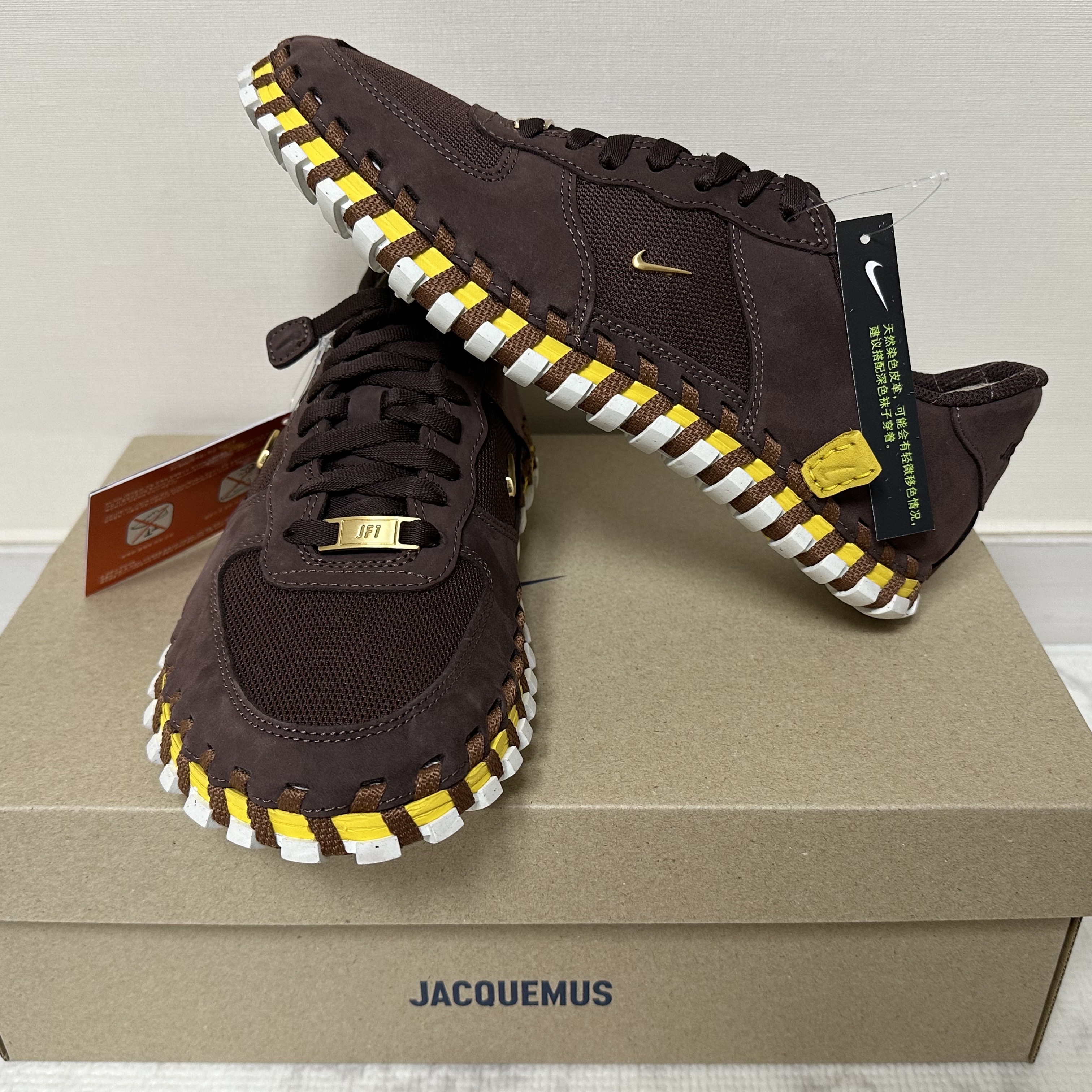 Nike x Jacquemus J Force 1 Low LX SP Earth 착용 스타일 - 6