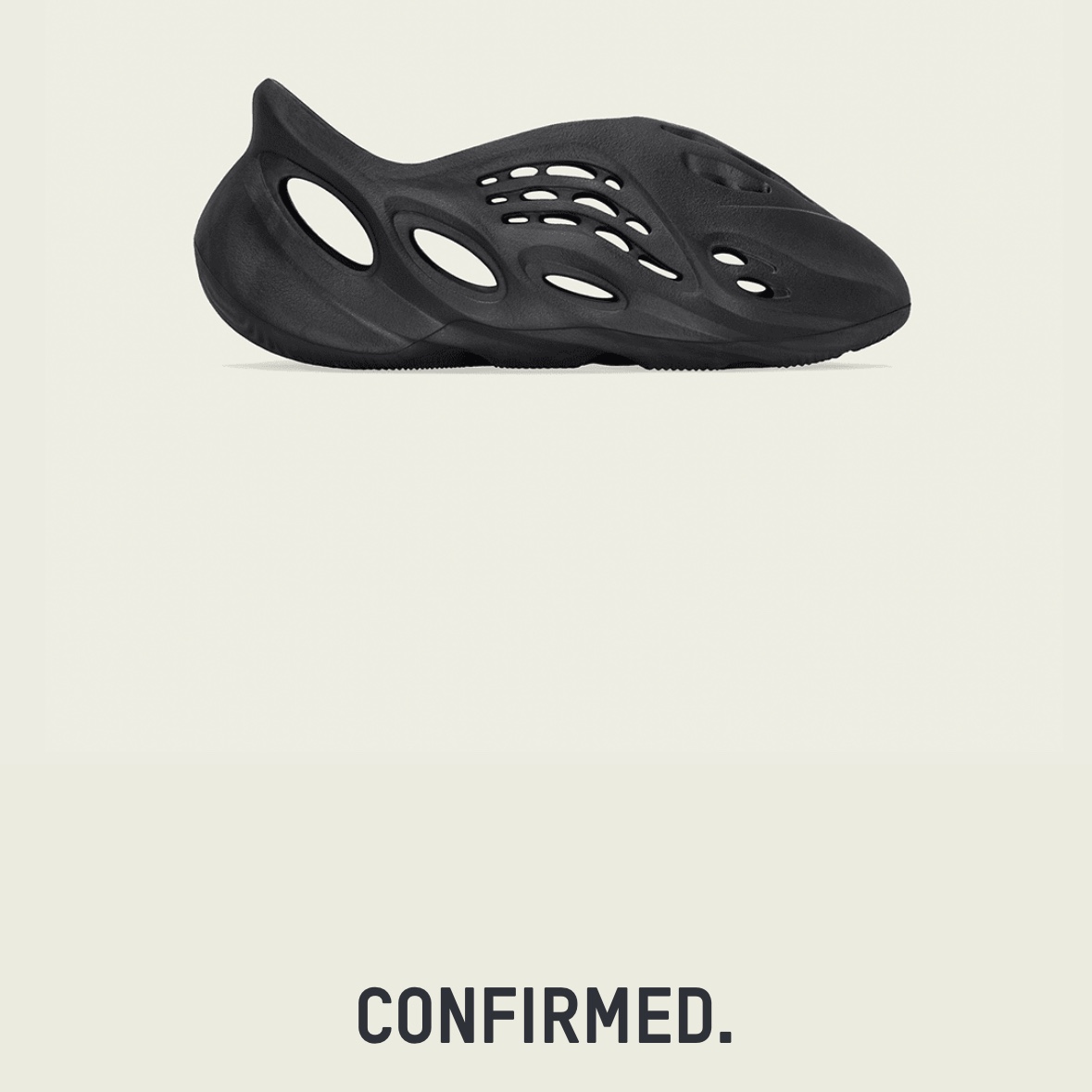(Kids) Adidas Yeezy Foam RNNR Onyx, Adidas Yeezy Slide Dark Onyx 2024 착용 스타일 - 3
