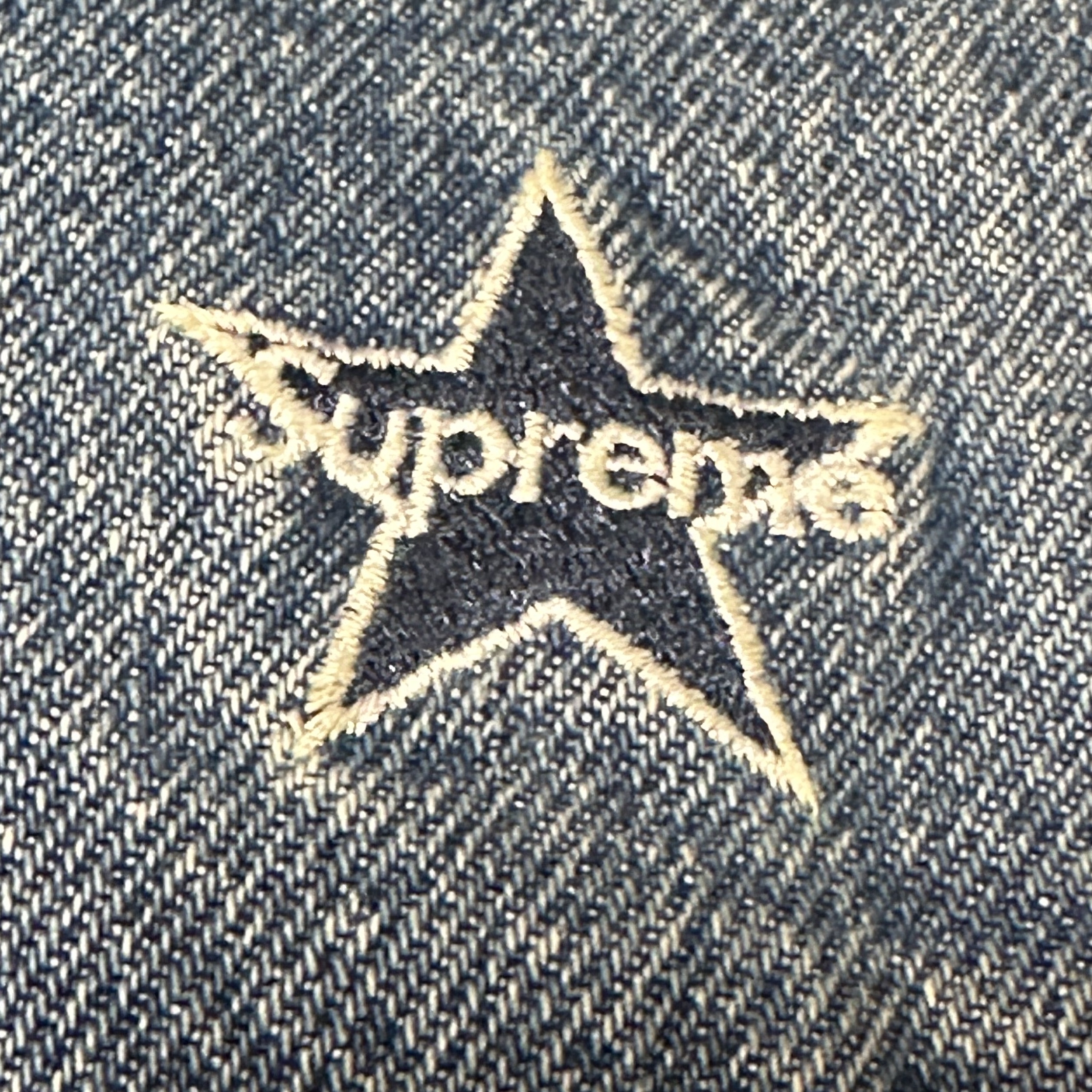 Supreme Regular Jean Indigo - 24SS 착용 스타일 - 2