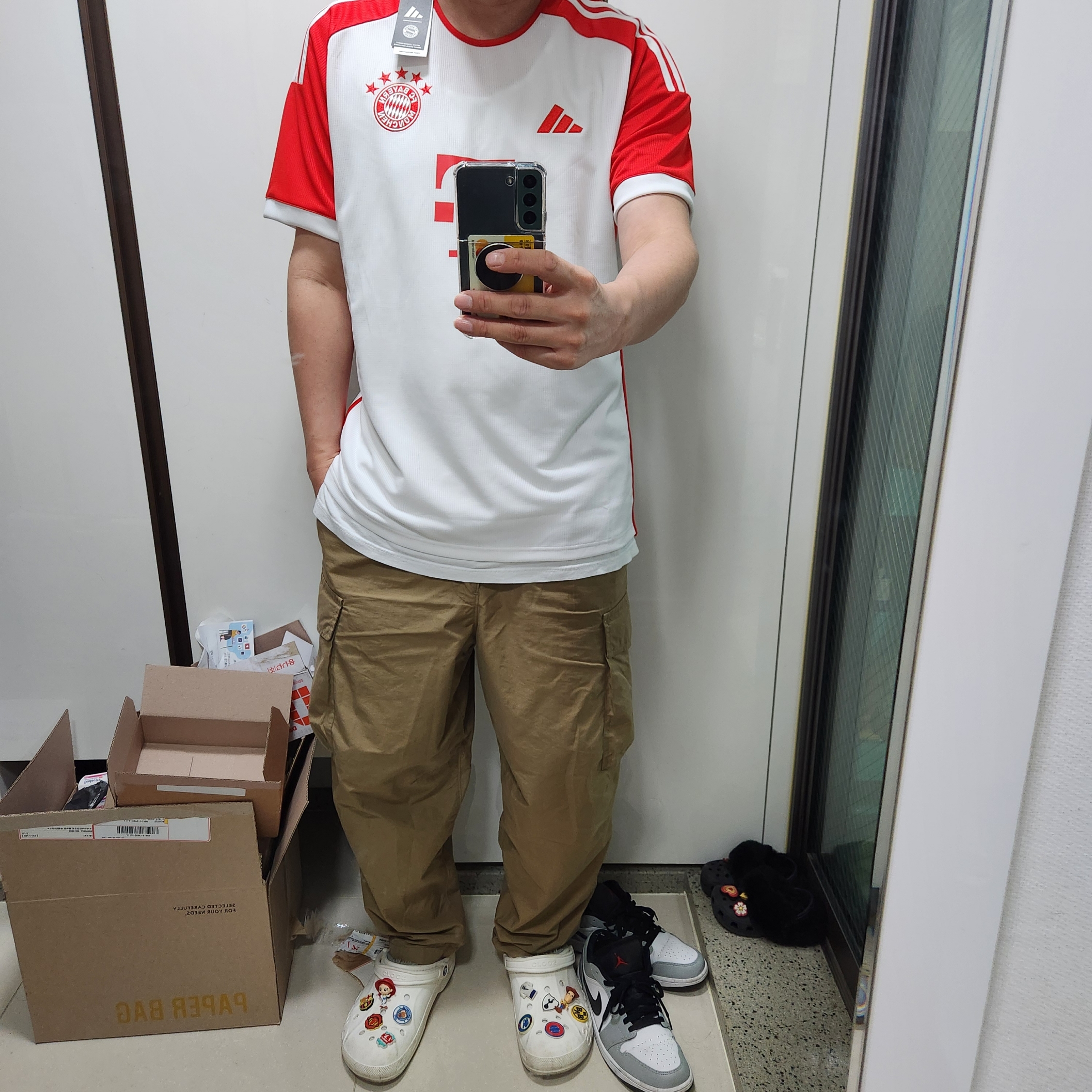 Adidas Bayern Munchen 2023/24 Home Jersey White Red - KR Sizing (Non Marking Ver.) 착용 스타일 - 1