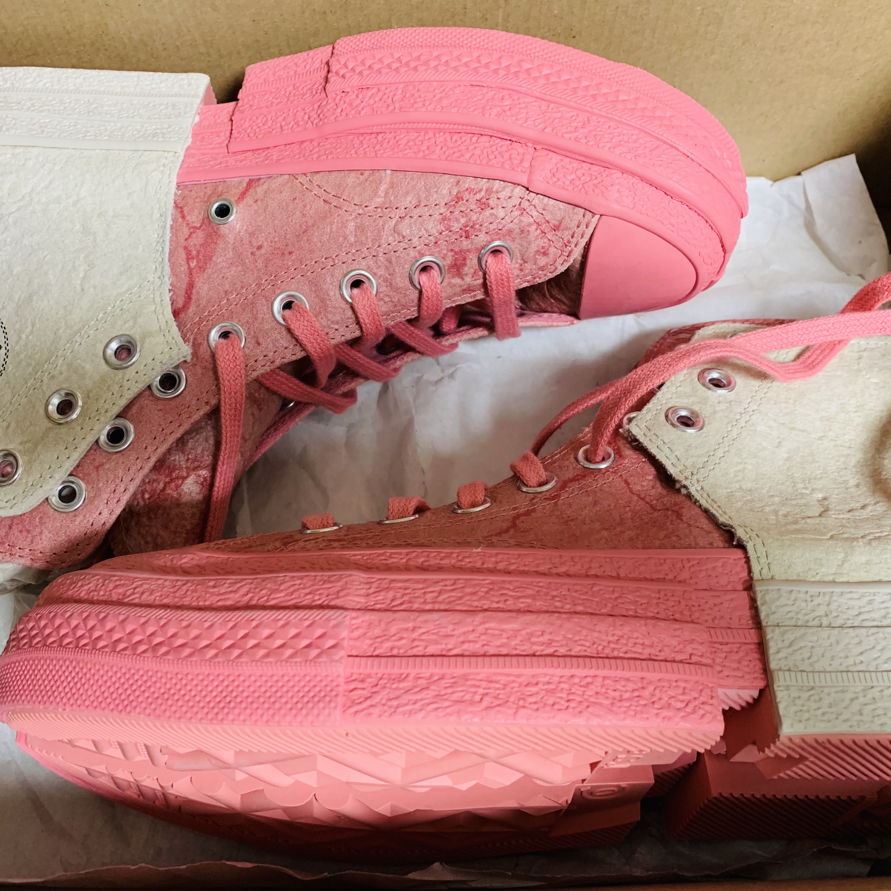 Converse x Feng Chen Wang Chuck 70 2-in-1 Quartz Pink 착용 스타일