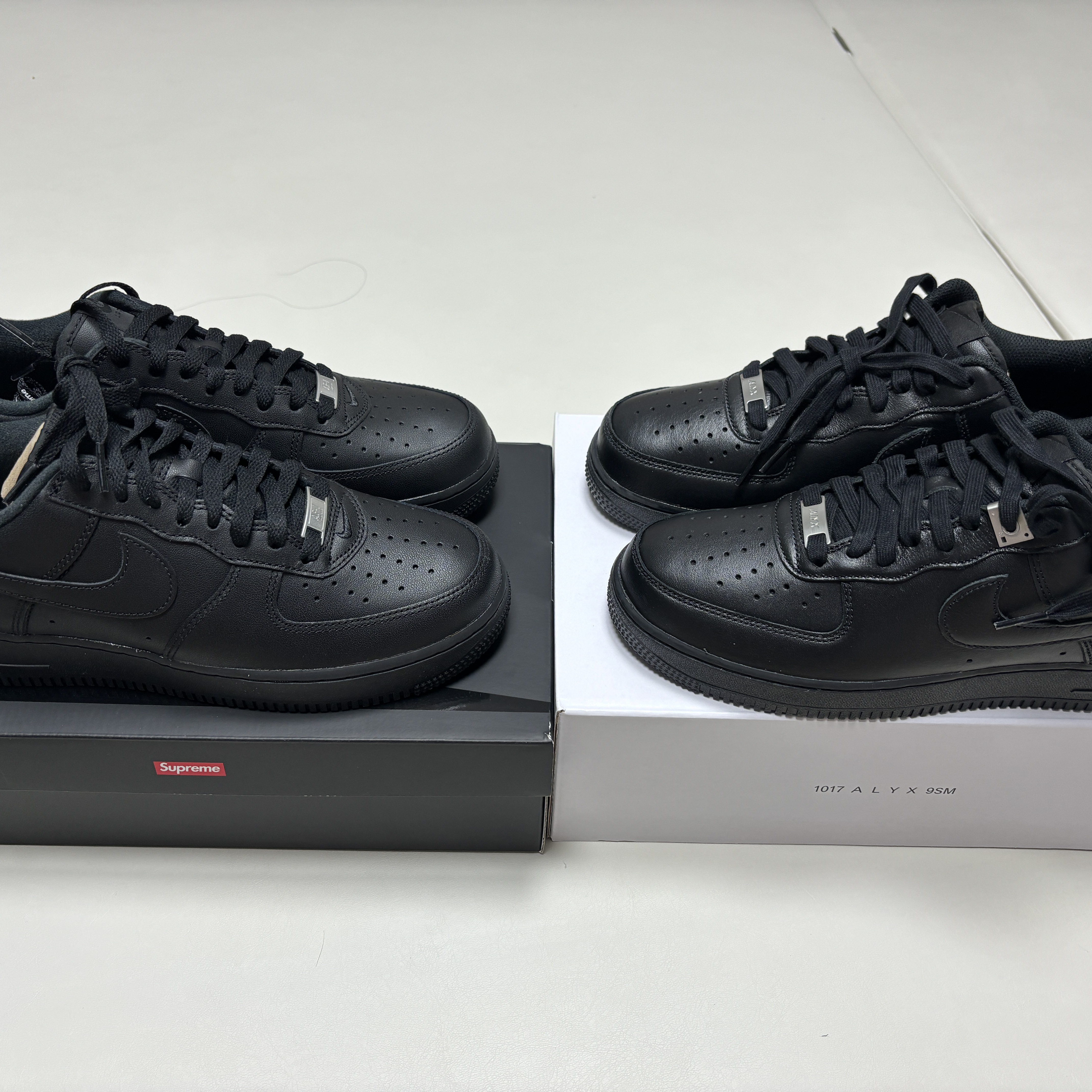 Nike x Supreme Air Force 1 Low Black, Nike x 1017 Alyx 9SM Air Force 1 Low SP Black 착용 스타일 - 1