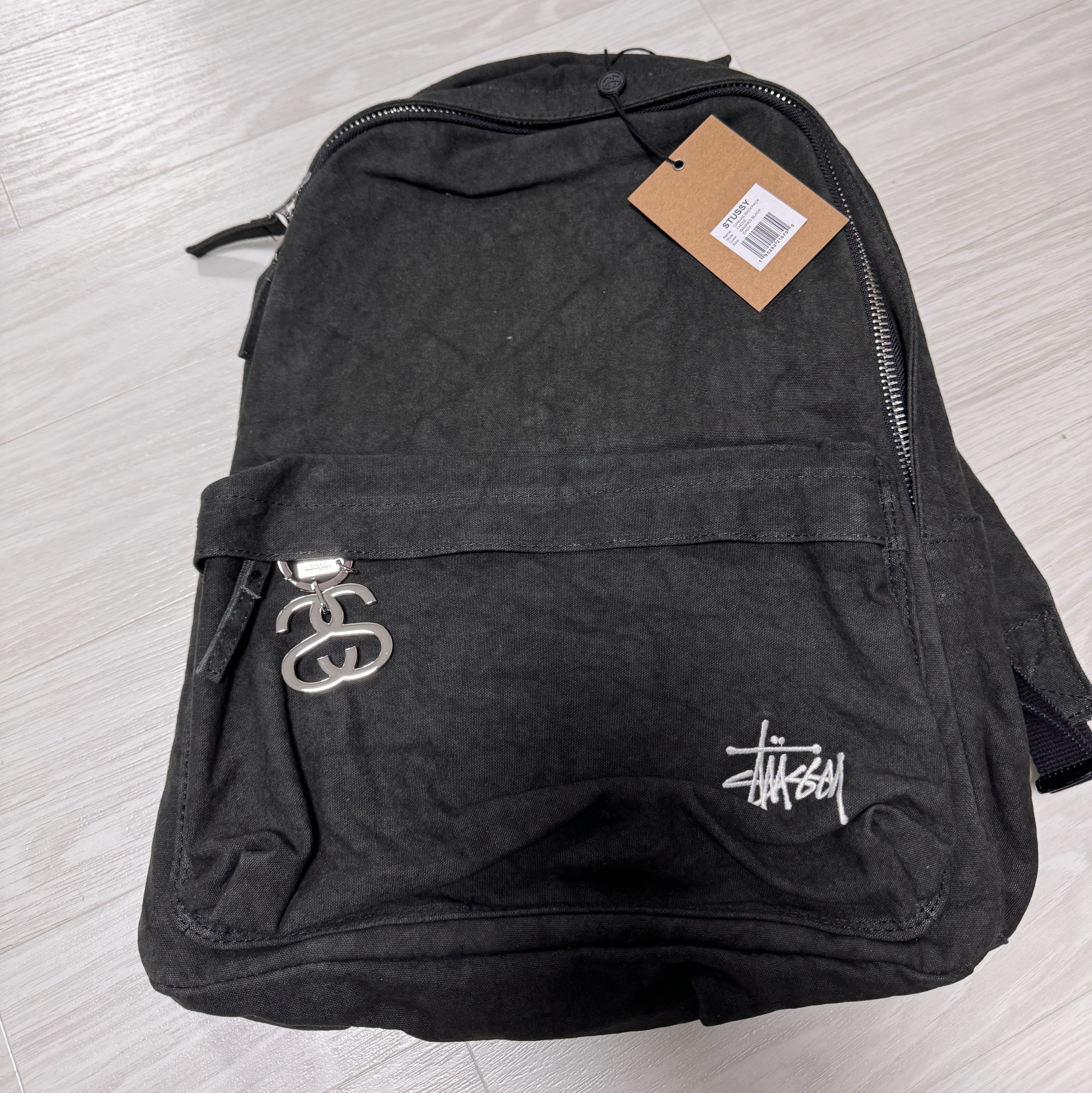 Stussy SS Link Keychain Silver, Stussy Canvas Backpack Washed Black 착용 스타일