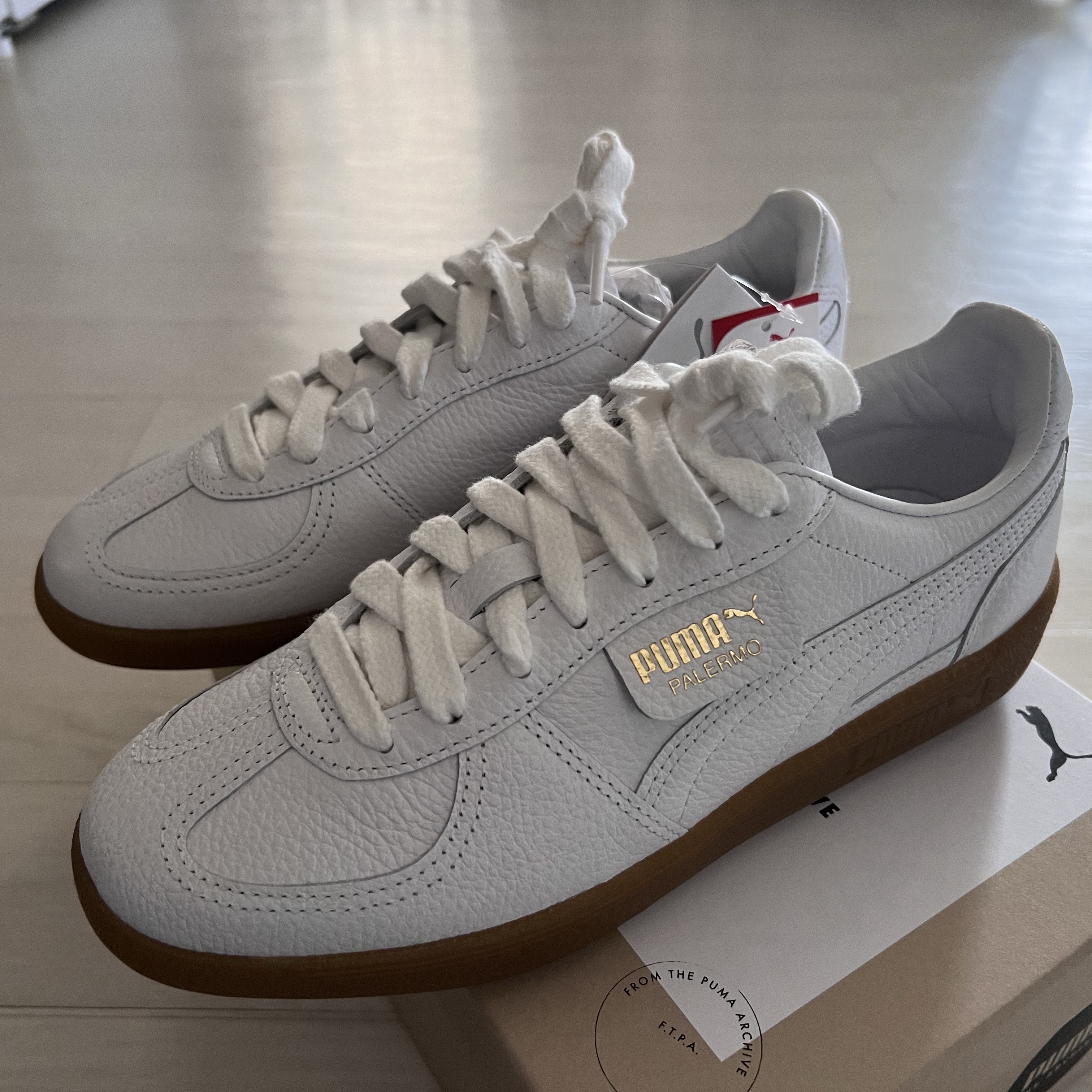 Puma Palermo Premium Puma White Frosted Ivory 착용 스타일 - 1