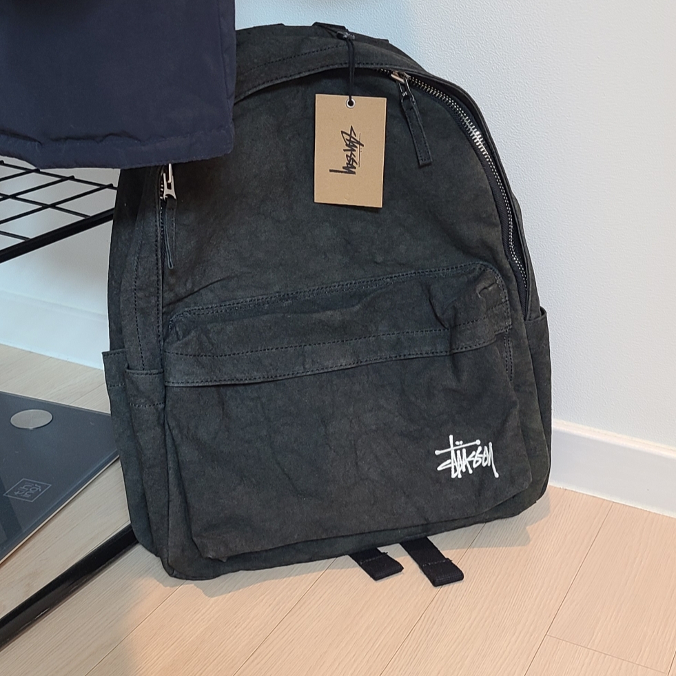 Stussy Canvas Backpack Washed Black 착용 스타일