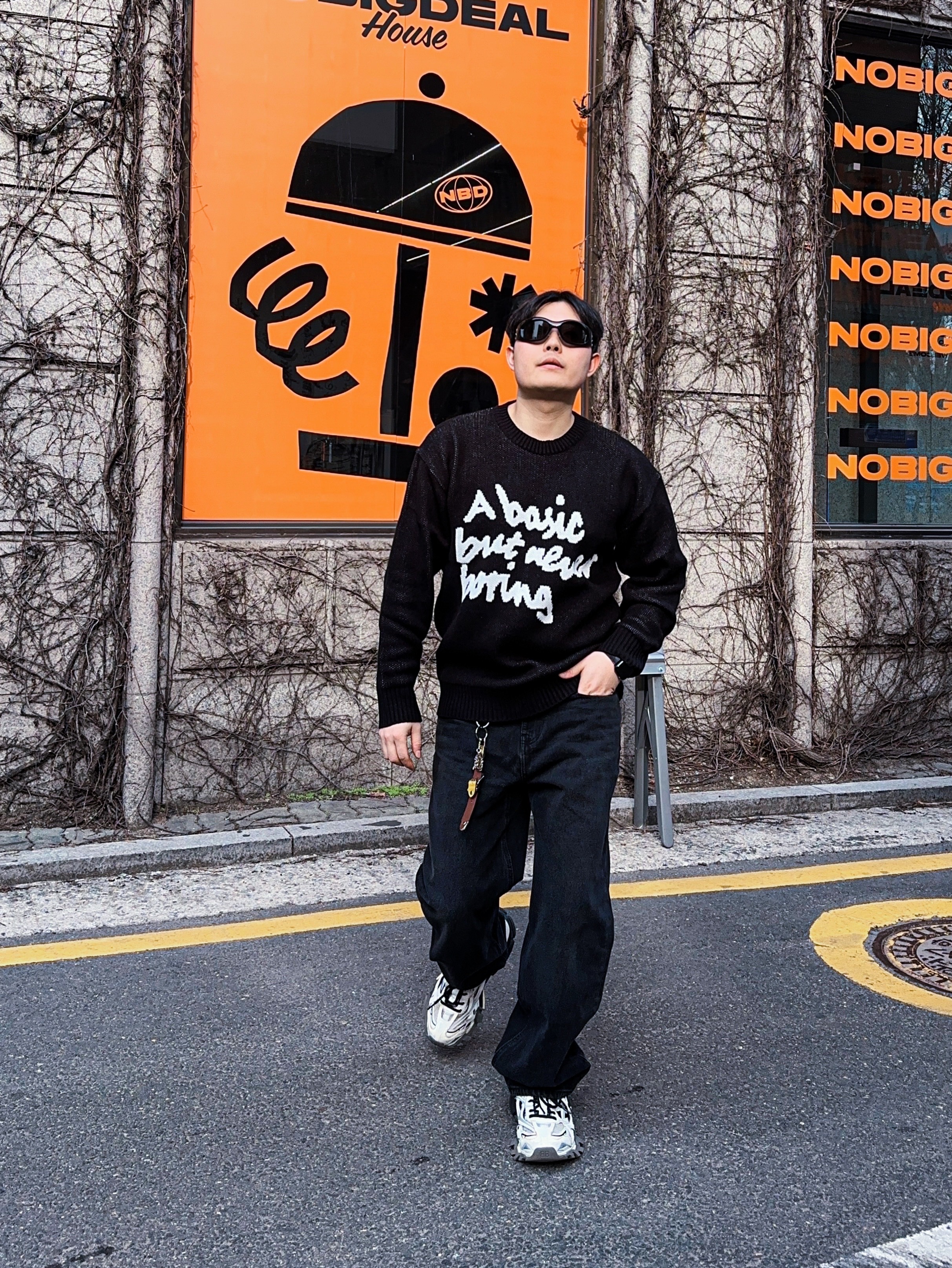 Gentle Monster x Maison Margiela MM002 Black Black, Balenciaga Track.2 Sneakers Beige Black 착용 스타일 - 1