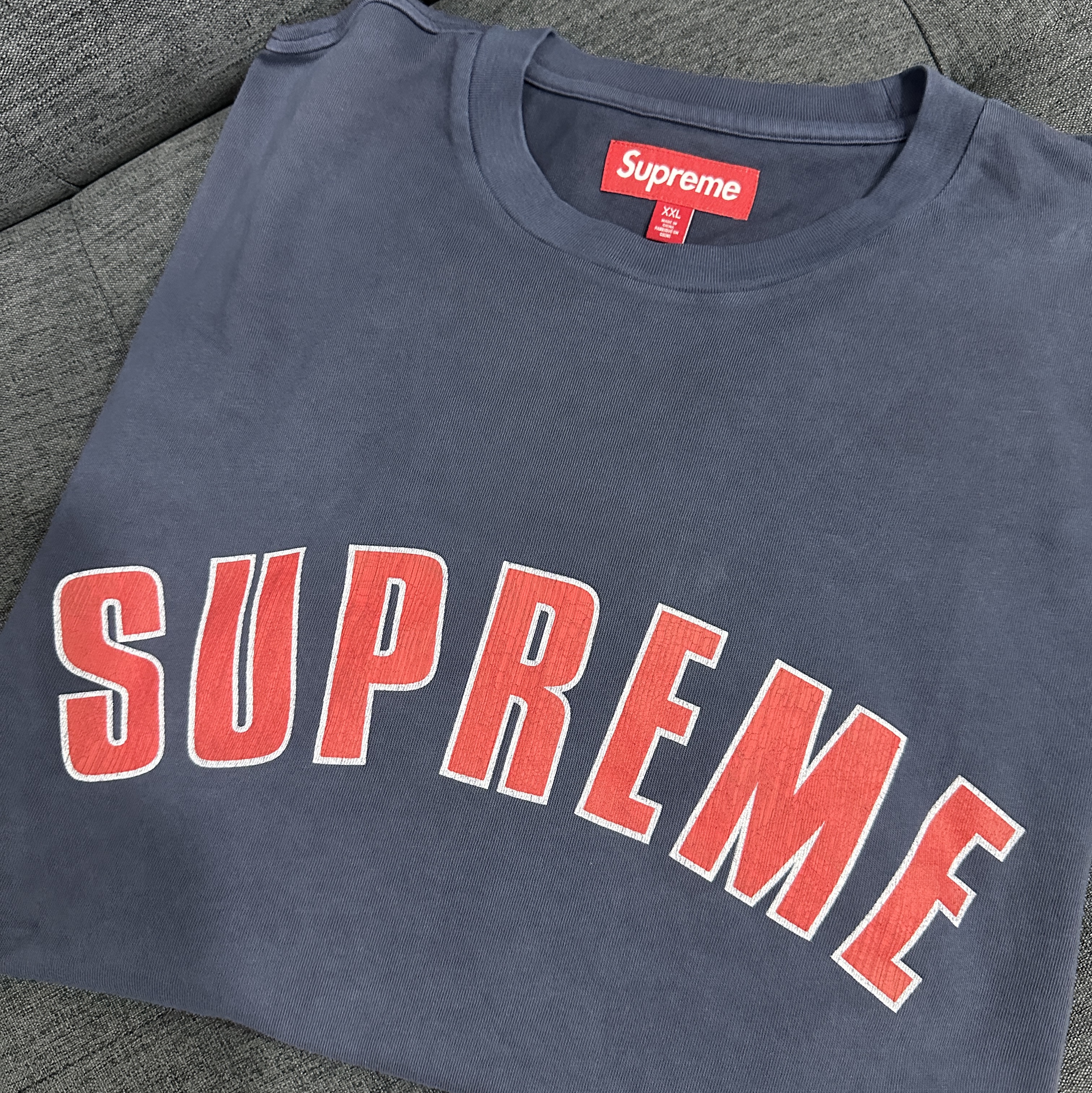 Supreme Cracked Arc S/S Top Navy - 24SS 착용 스타일