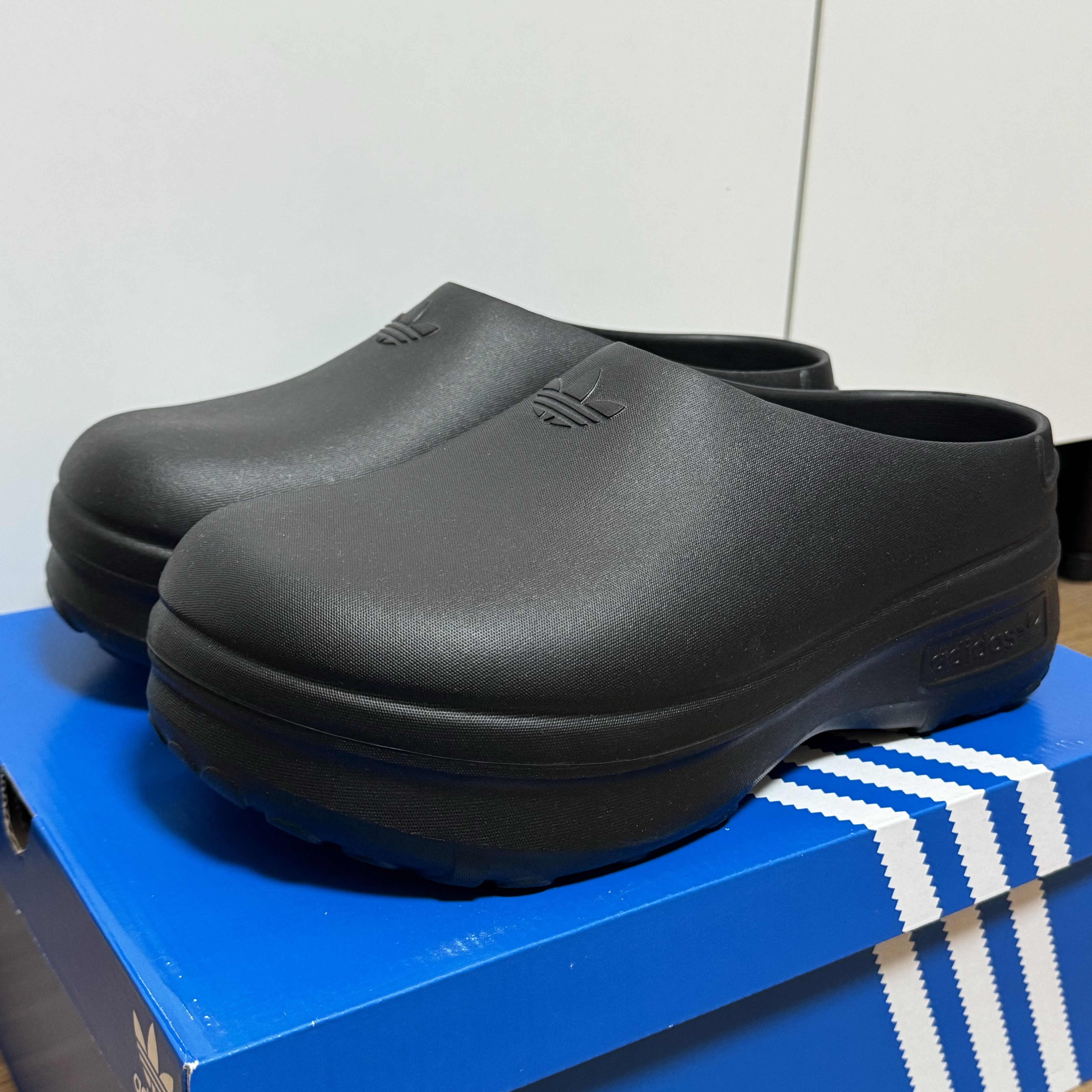 (W) Adidas Adifom Stan Smith Mule Core Black 착용 스타일