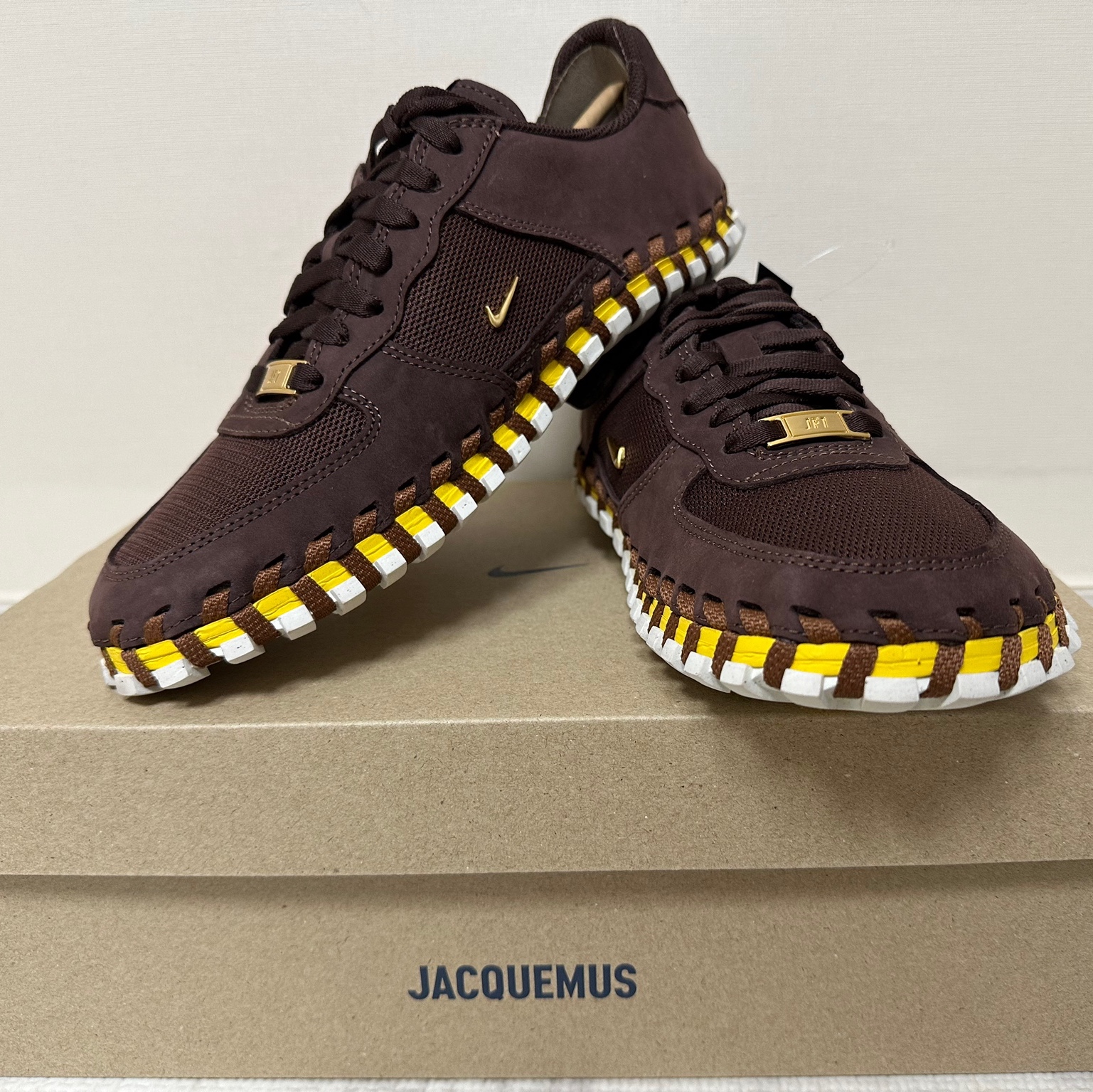 Nike x Jacquemus J Force 1 Low LX SP Earth 착용 스타일 - 1