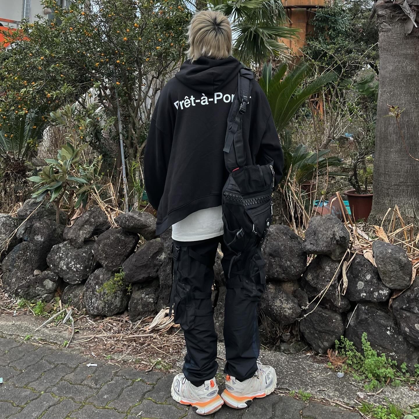 Balenciaga Track Sneakers White Orange 2019 착용 스타일 - 4