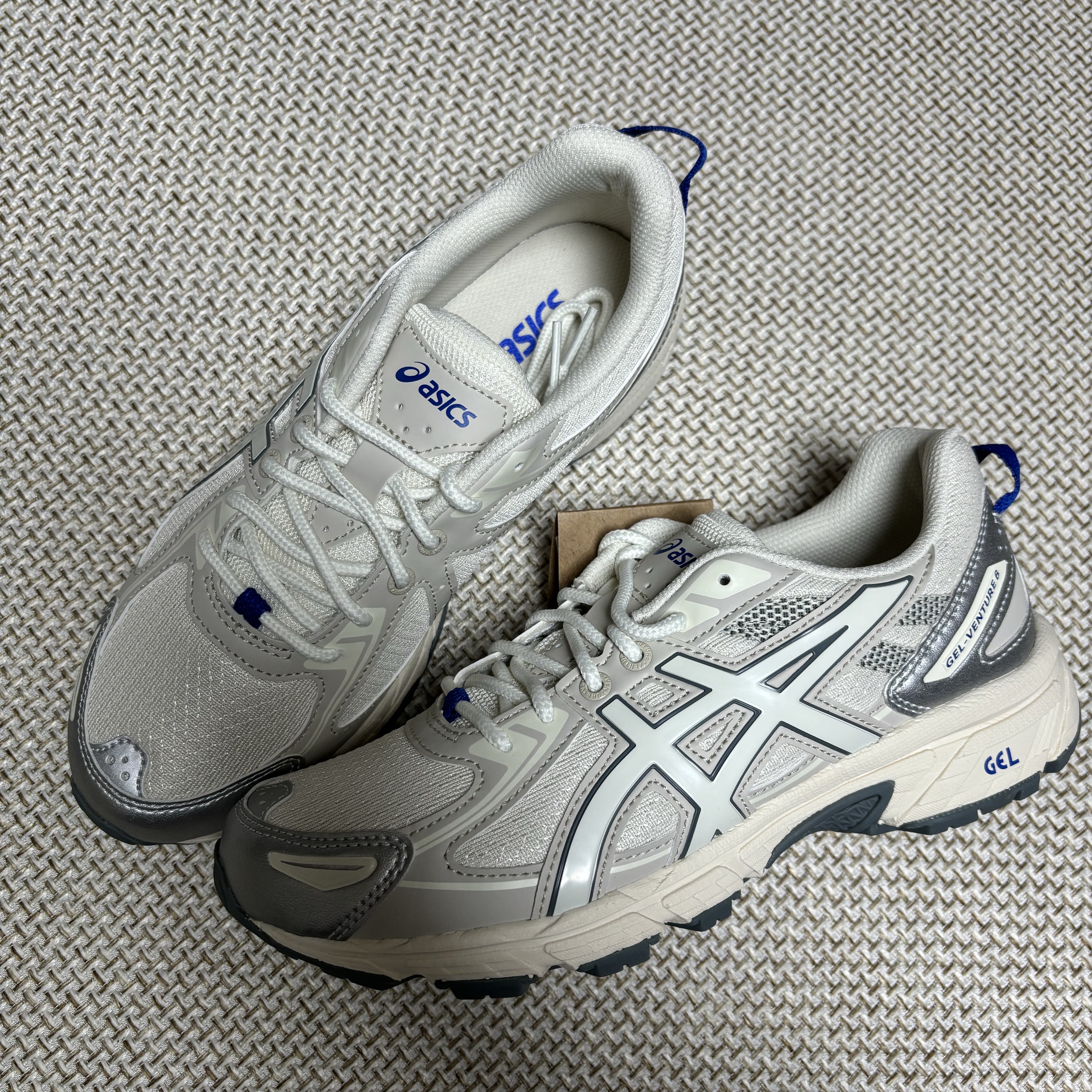(W) Asics Gel-Venture 6 Cream 착용 스타일 - 2