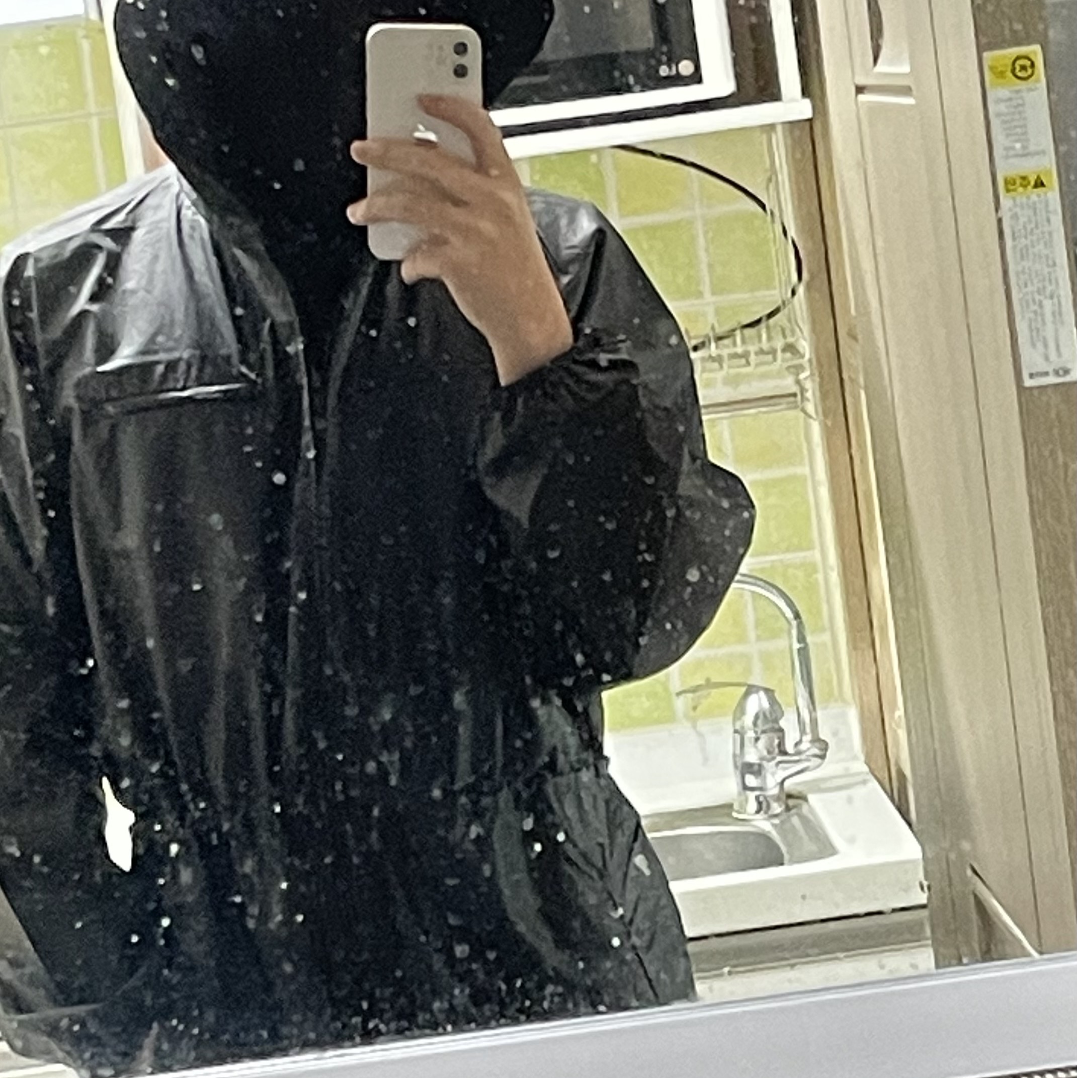Yeezy Gap Engineered By Balenciaga Coated Cotton Overalls Black 착용 스타일