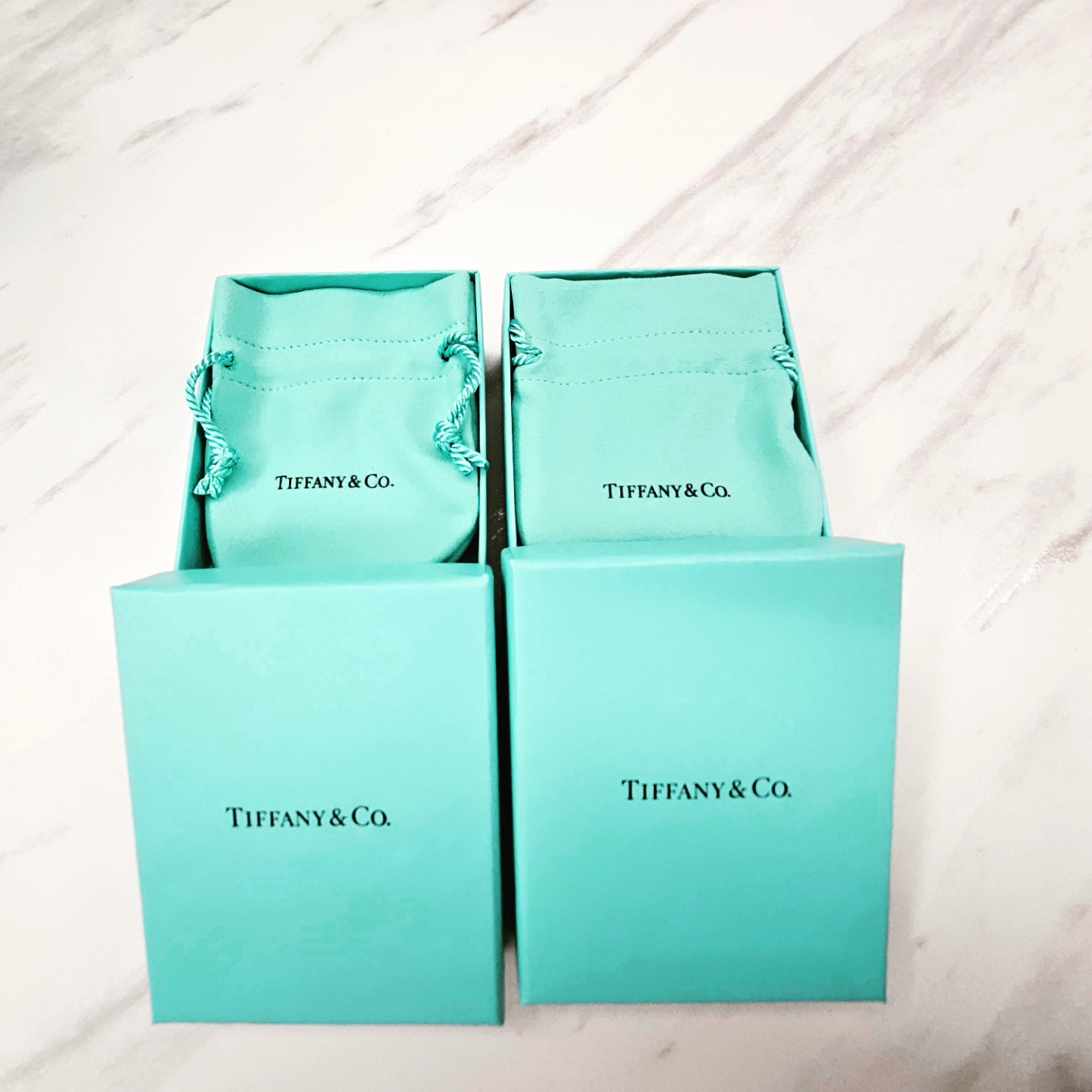 Tiffany & Co. Return To Tiffany Blue Double Heart Tag Pendant Mini Silver, Tiffany & Co. Return to Tiffany Blue Heart Tag Bead Bracelet Silver 착용 스타일 - 1