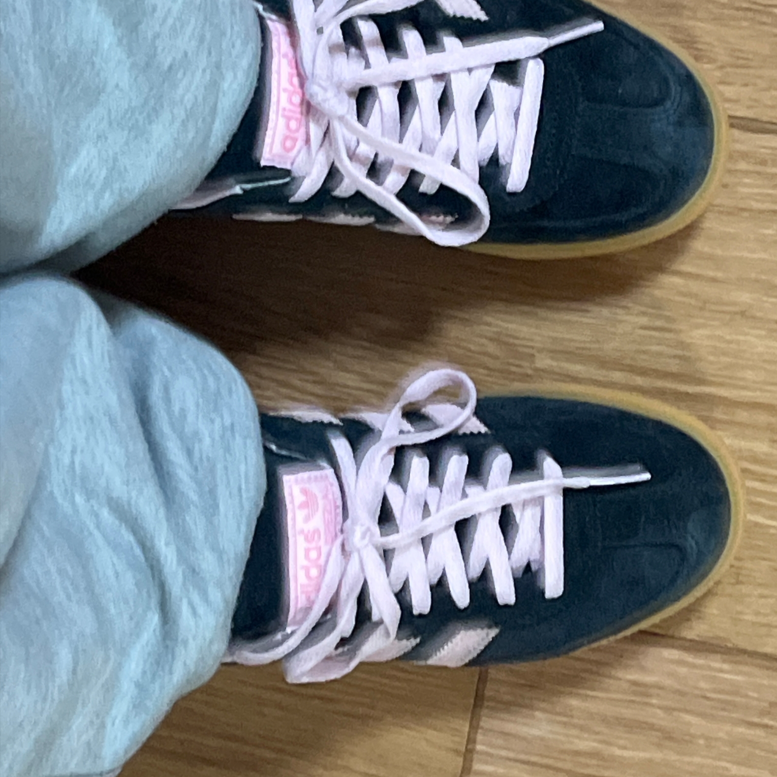 (W) Adidas Spezial Handball Core Black Clear Pink 착용 스타일