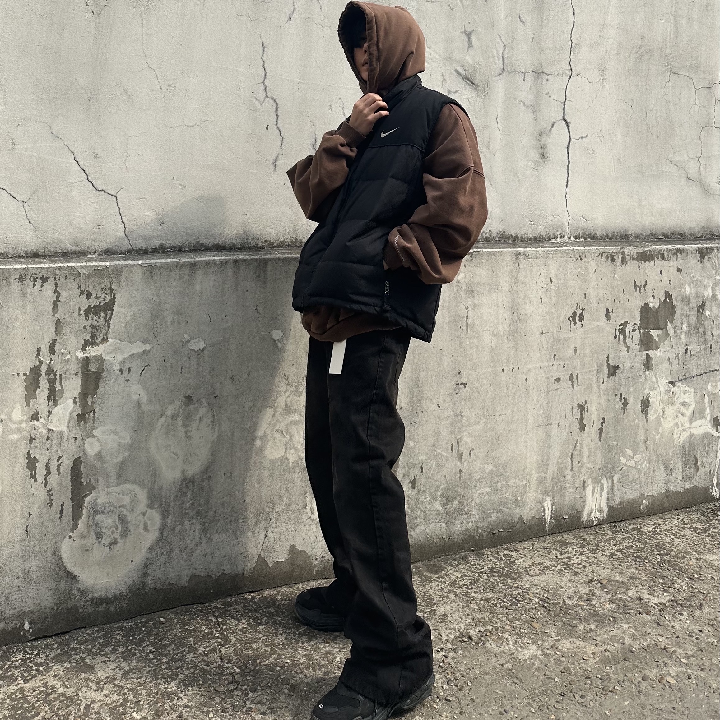 Project G/R x Insane Garage Clown Bike Hoodie Vintage Brown, Project G/R Flare Jeans Black 착용 스타일 - 1