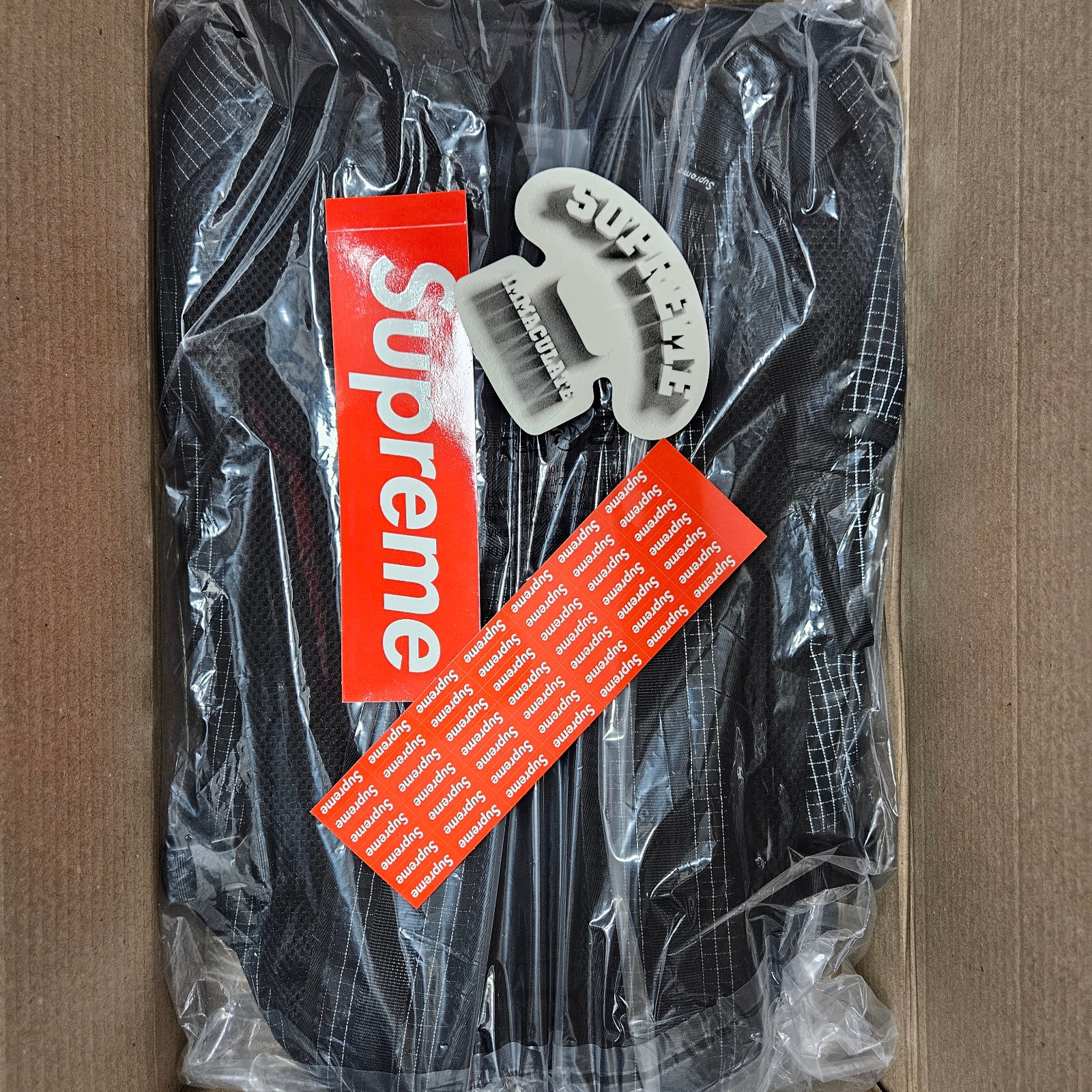 Supreme Backpack Black - 24SS 착용 스타일 - 2
