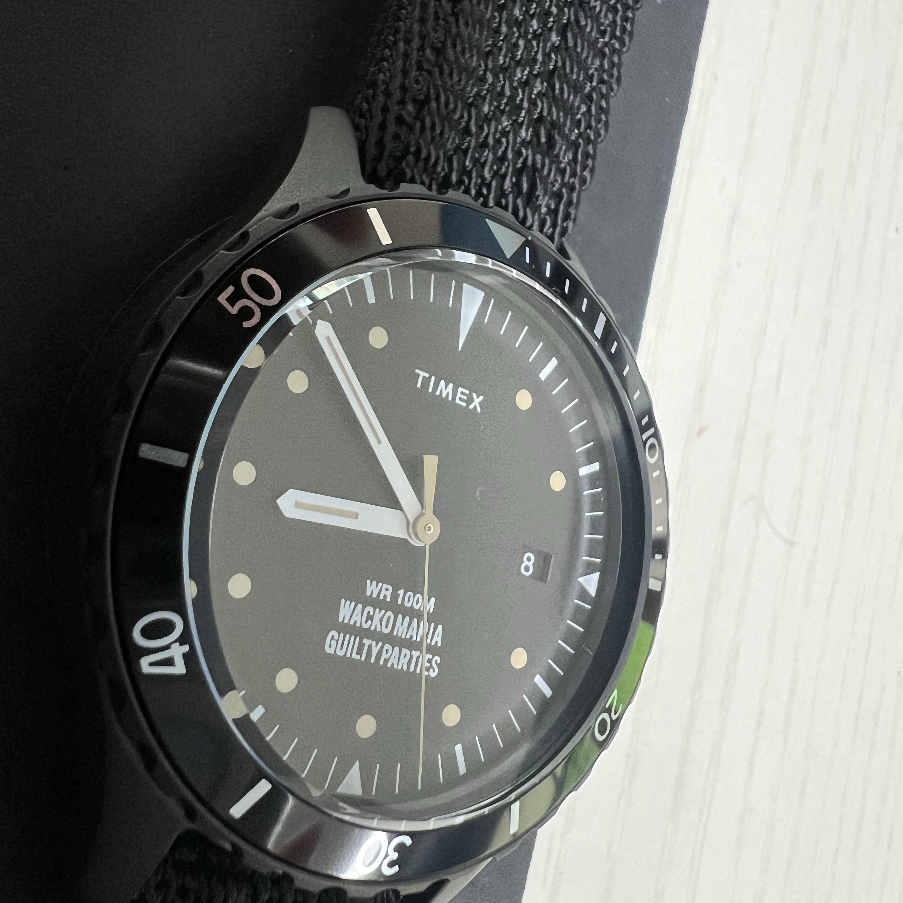 Timex x Wacko Maria x END. Navi 38 Giftset Leopard & Black 착용 스타일 - 1