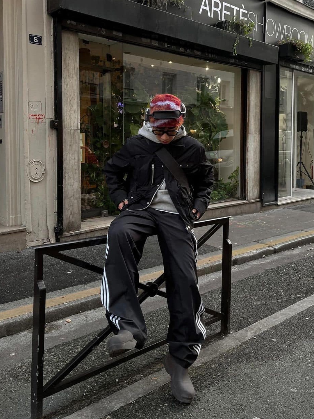 Adidas Firebird Track Pants Black - KR Sizing, Palace x Adidas Firebird Track Pants Black - 23SS 착용 스타일 - 2